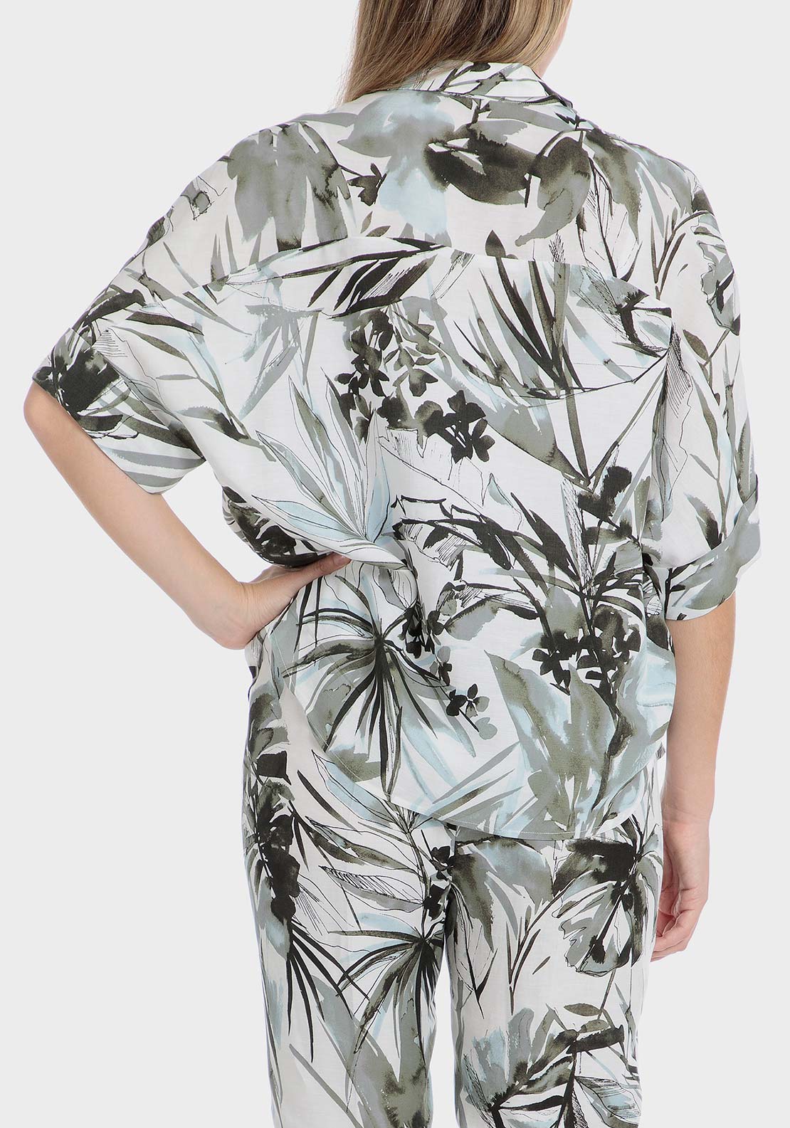 Punt Roma Printed linen shirt - Green 2 Shaws Department Stores