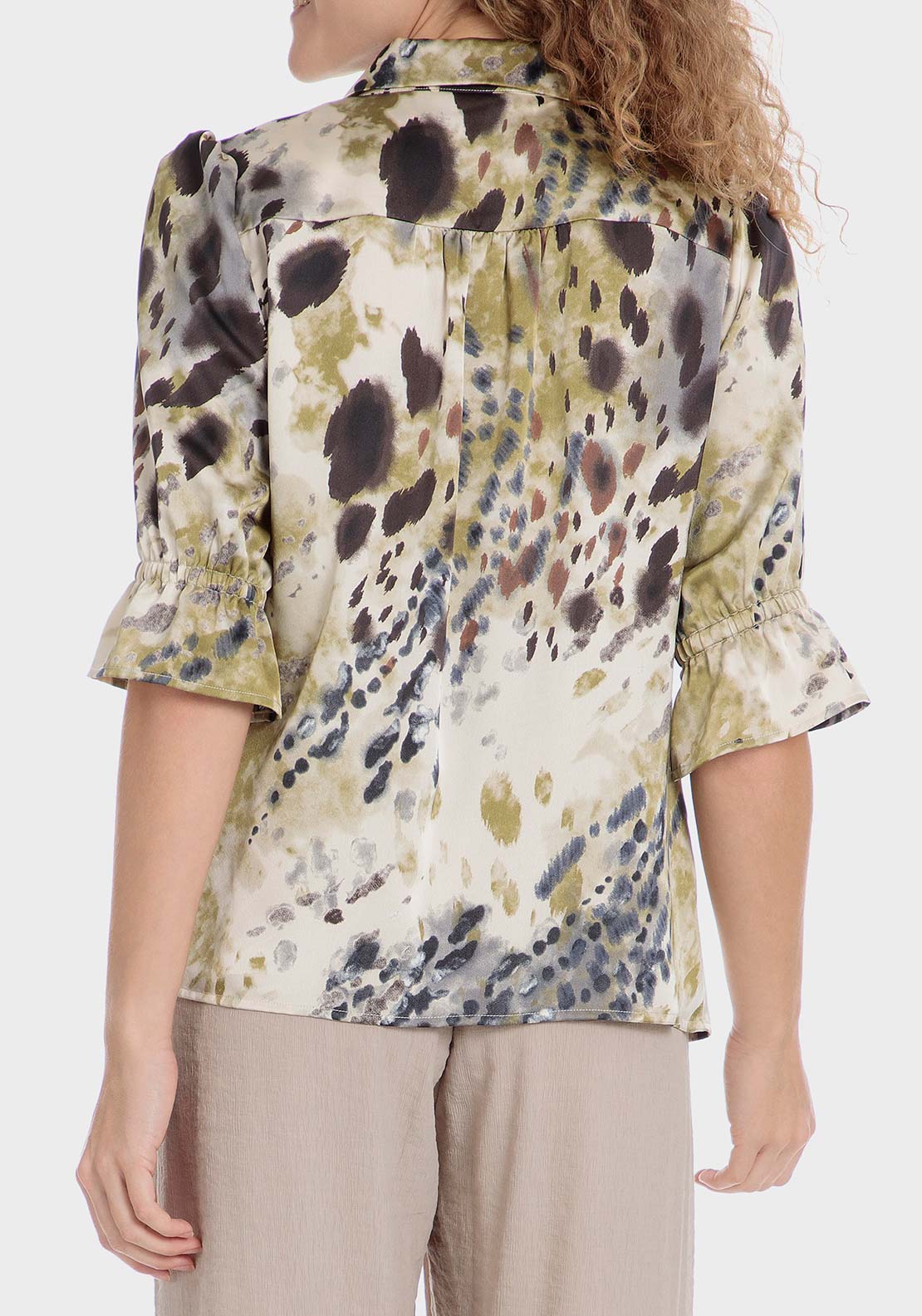 Punt Roma Animal print shirt - White / Green 2 Shaws Department Stores
