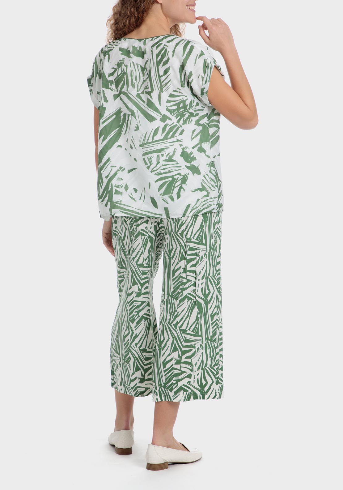 Punt Roma Printed Loose Fitting Blouse - Green 4 Shaws Department Stores