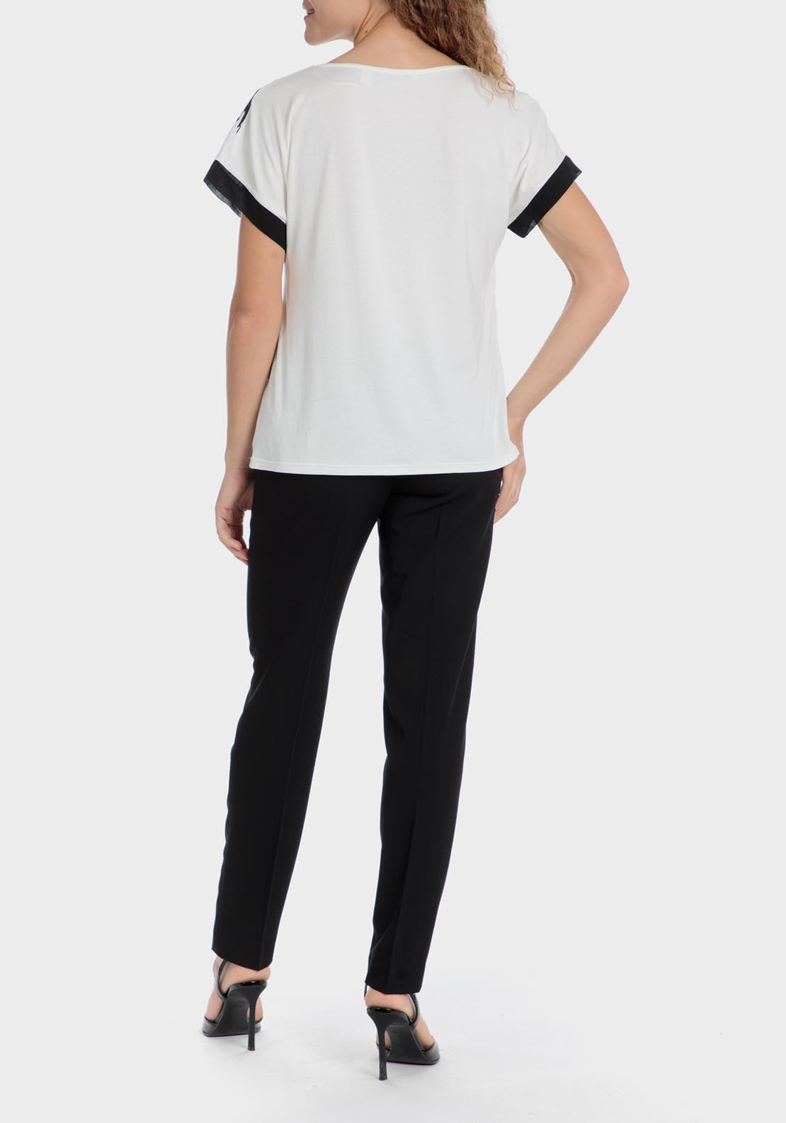 Punt Roma V Neck Leaf Printed T-Shirt - White 4 Shaws Department Stores