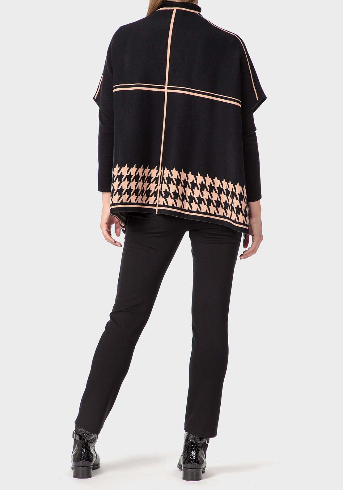 Punt Roma Cape - Black 4 Shaws Department Stores