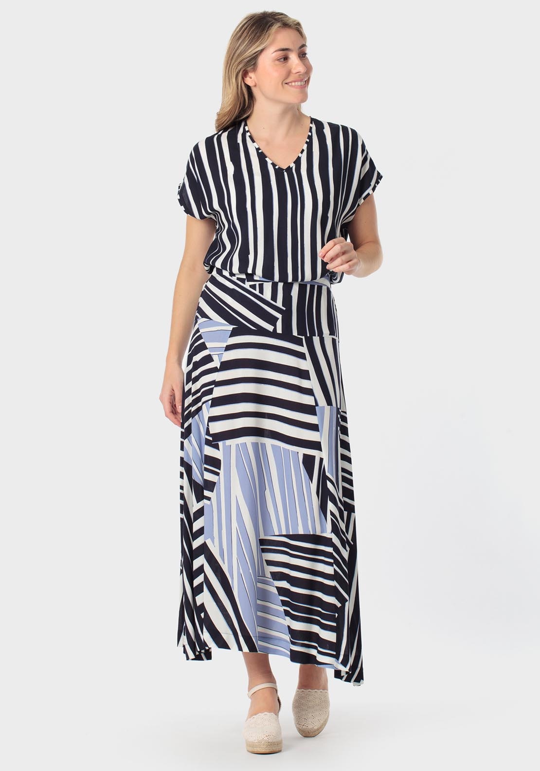 Punt Roma Long Printed Elastic Waist Skirt - Navy 3 Shaws Department Stores
