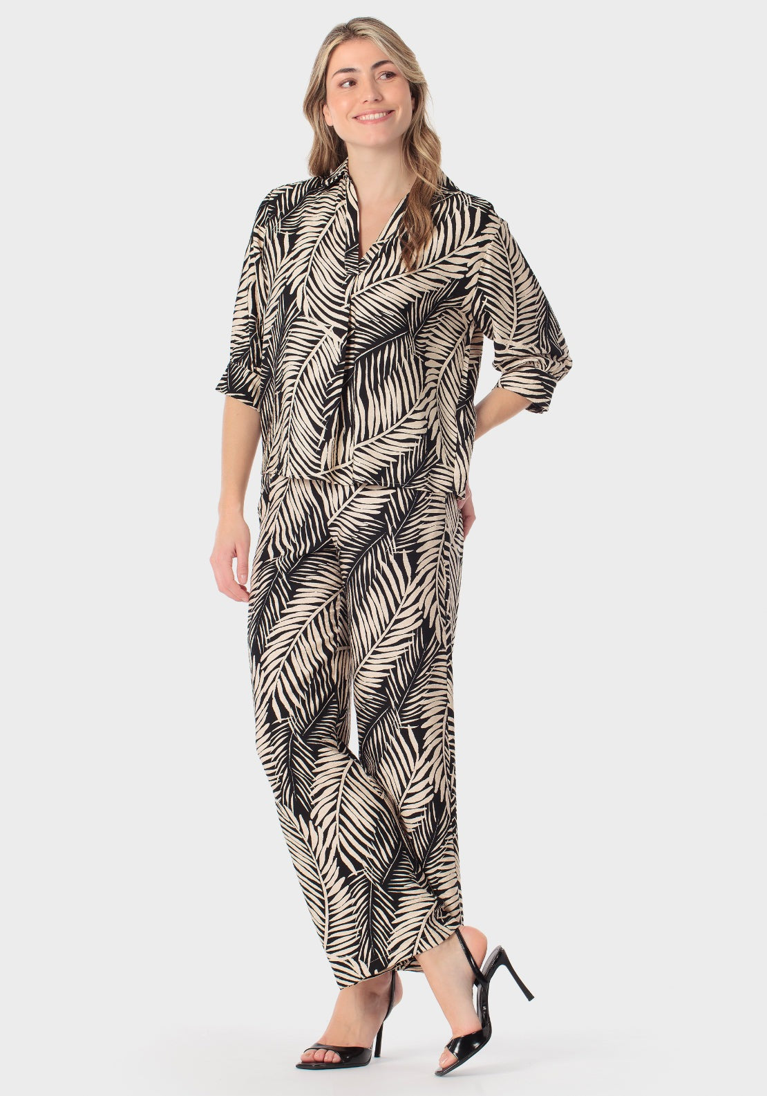 Leaf Print Trousers - Beige