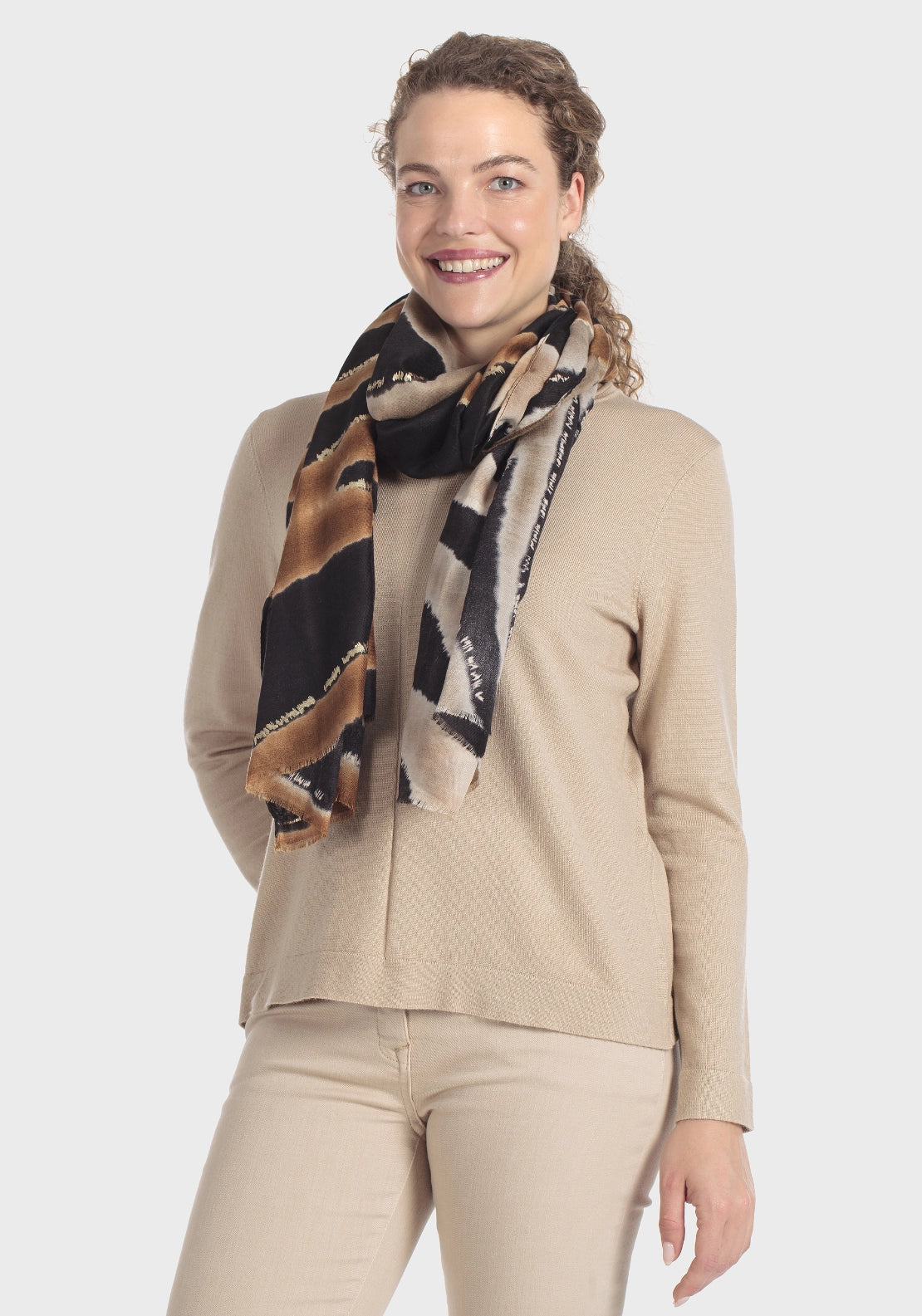 Light Animal Print Pashmina - Black