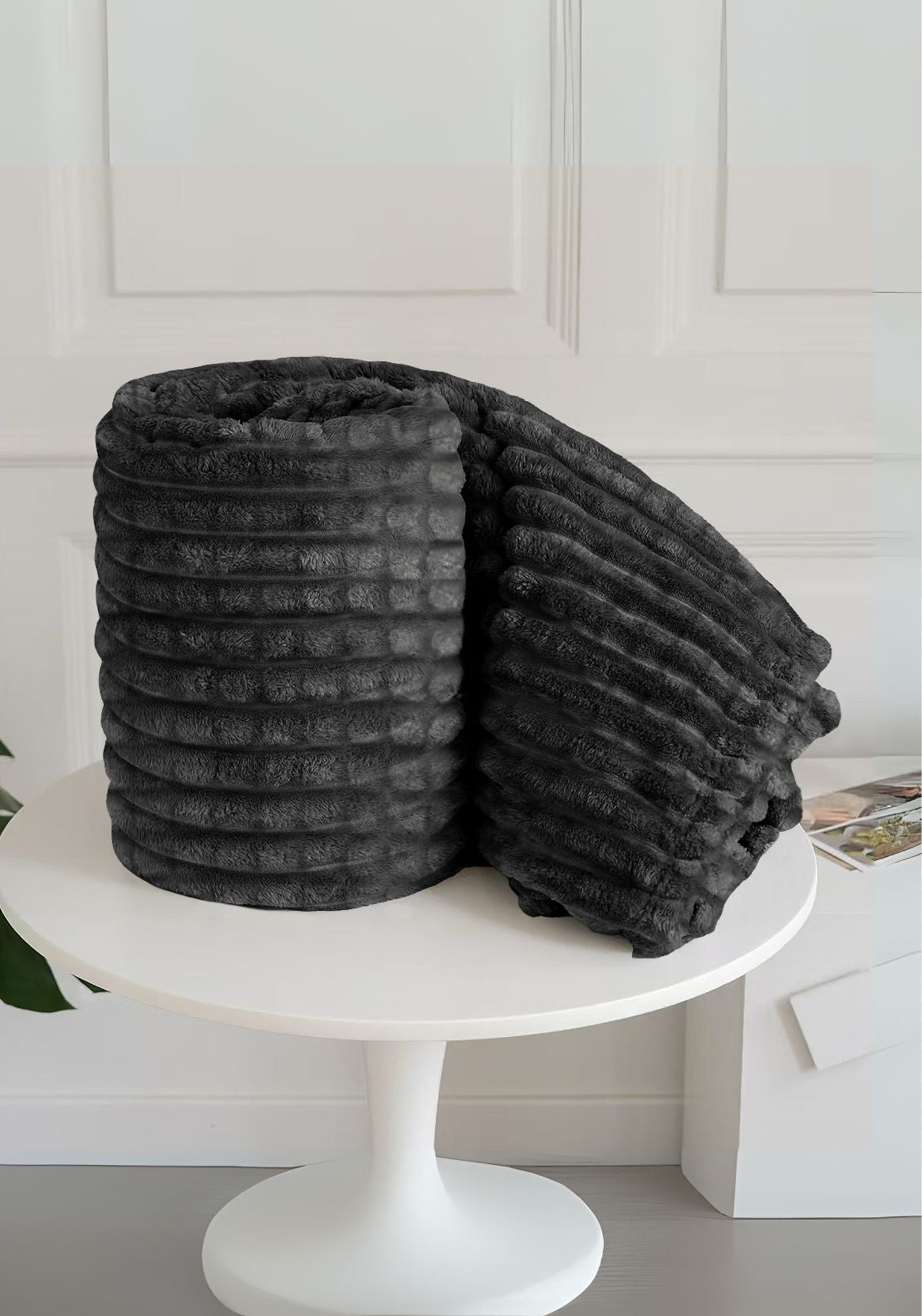 Plush Waffle Throw 150 x 200 cm - Black
