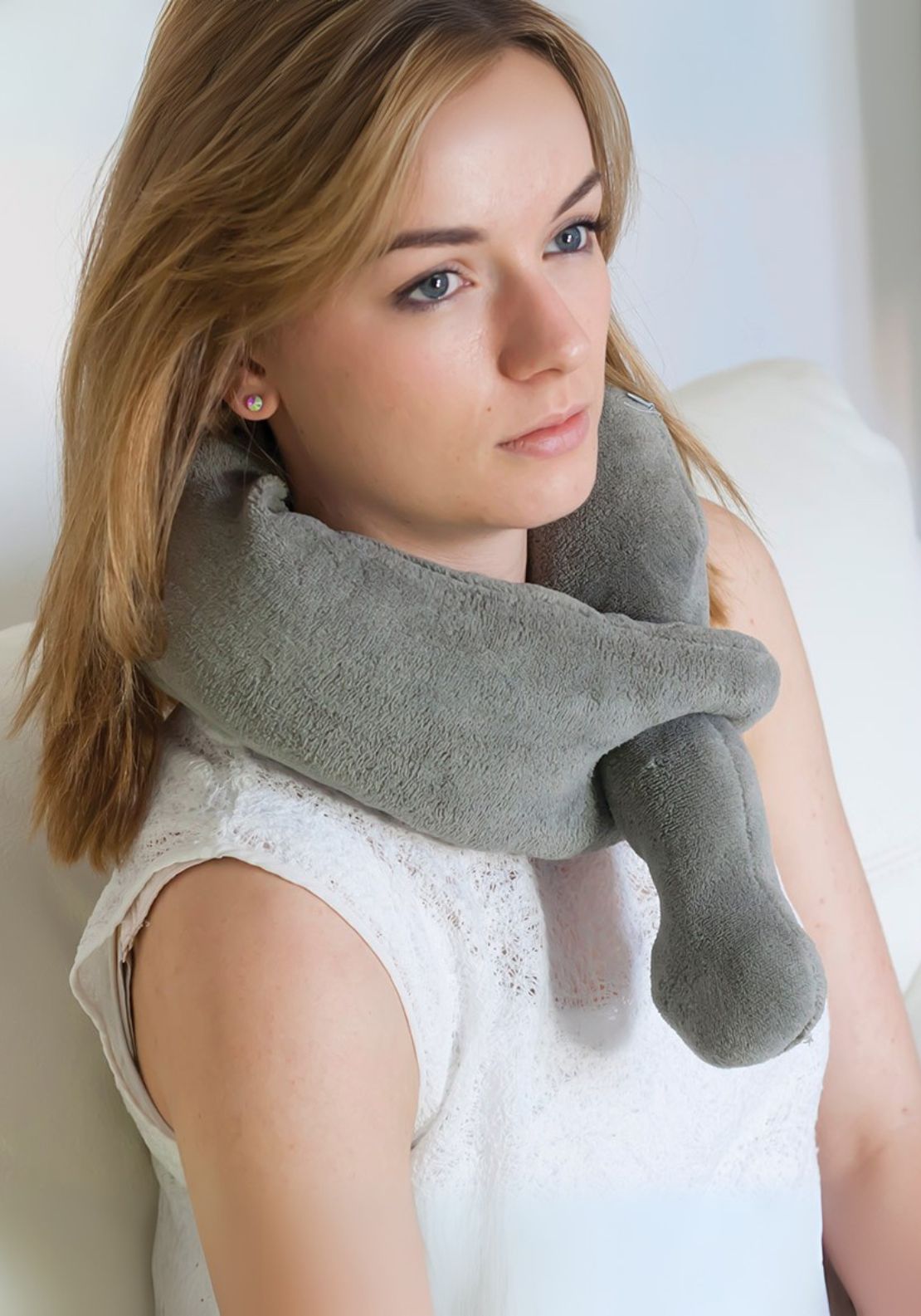 Vibrating Neck Massager  Shaws