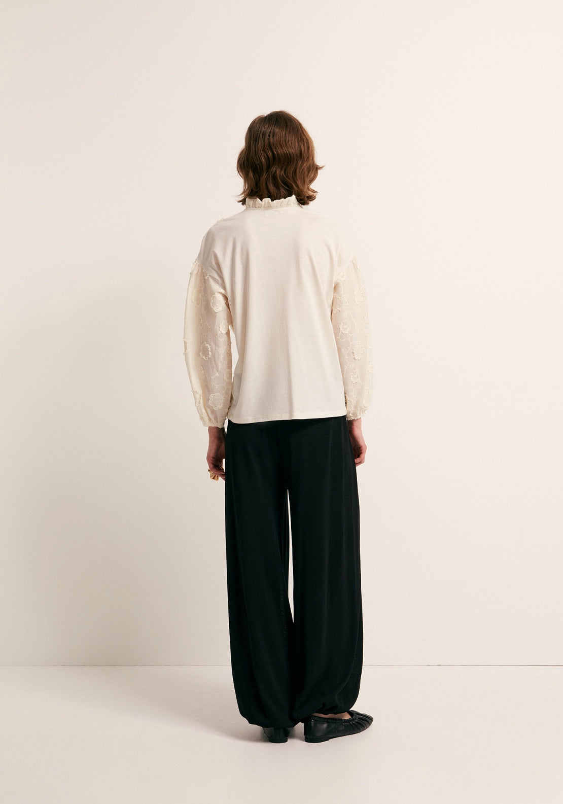 Embroidered Flower Top - Cream