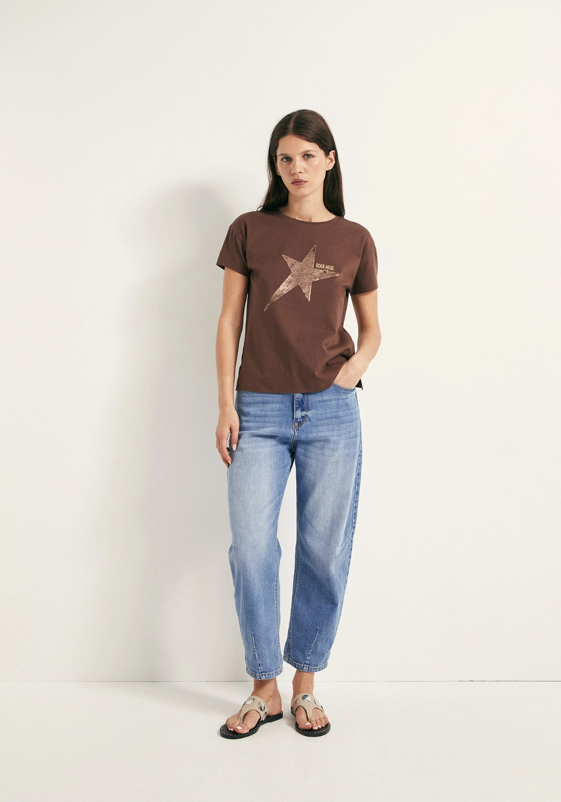 Short-Sleeve Sequin T-Shirt - Brown
