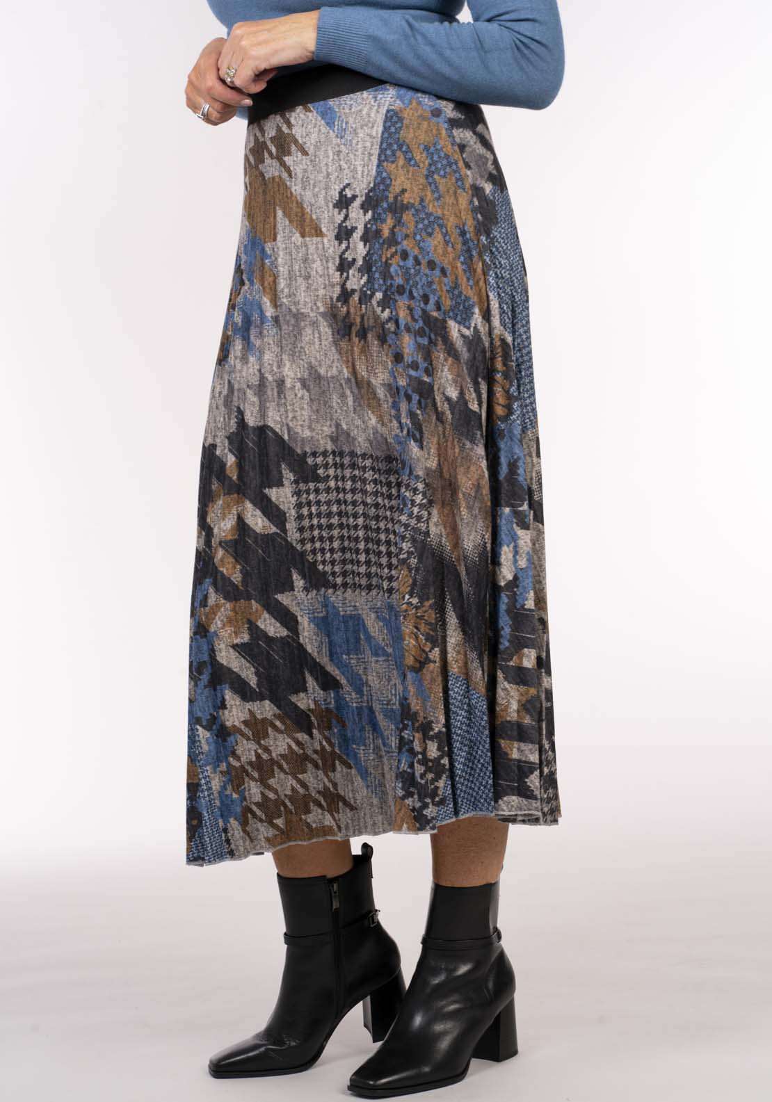 Tea Lane Pleat Print Skirt - Blue Jeans 4 Shaws Department Stores