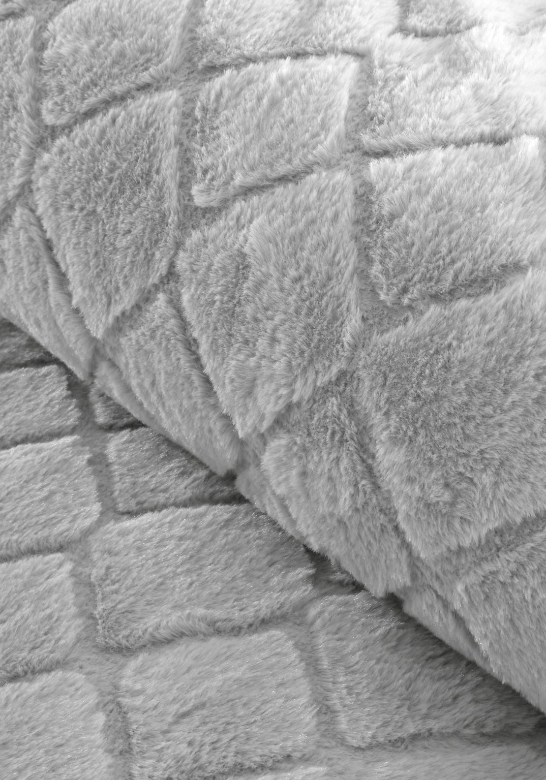 Cosy Diamond Faux Fur Duvet Cover Set Natural - Grey