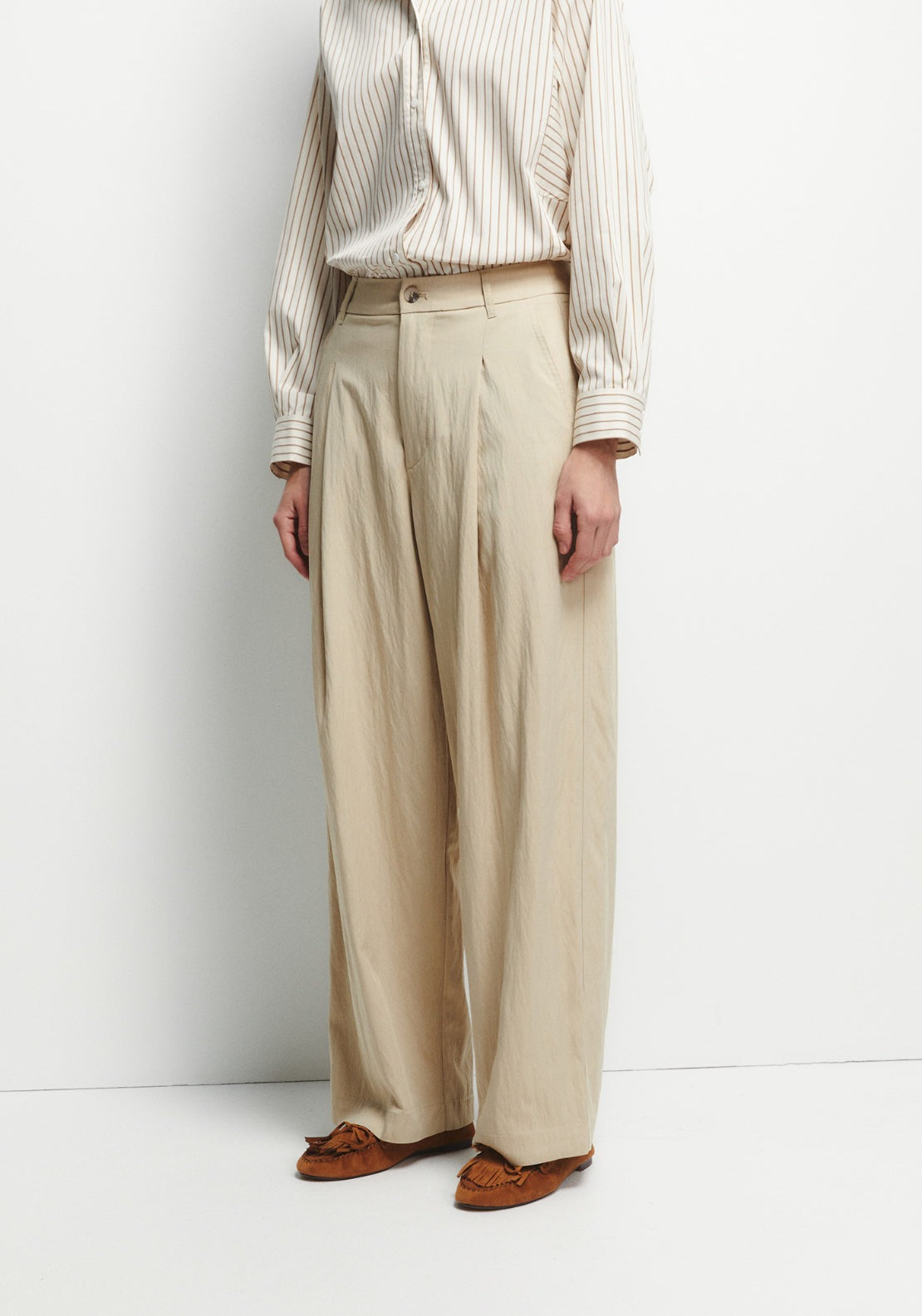 Pleated Trousers - Beige