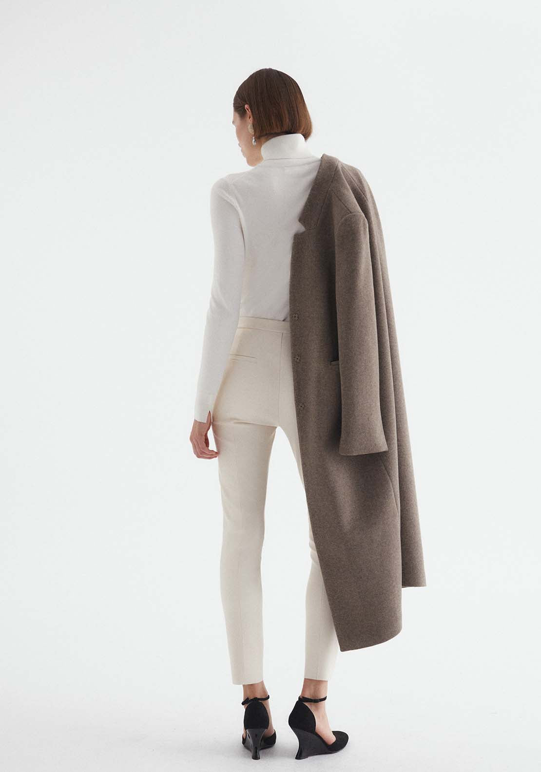 Sfera Faux Leather Leggings - Ecru 3 Shaws Department Stores