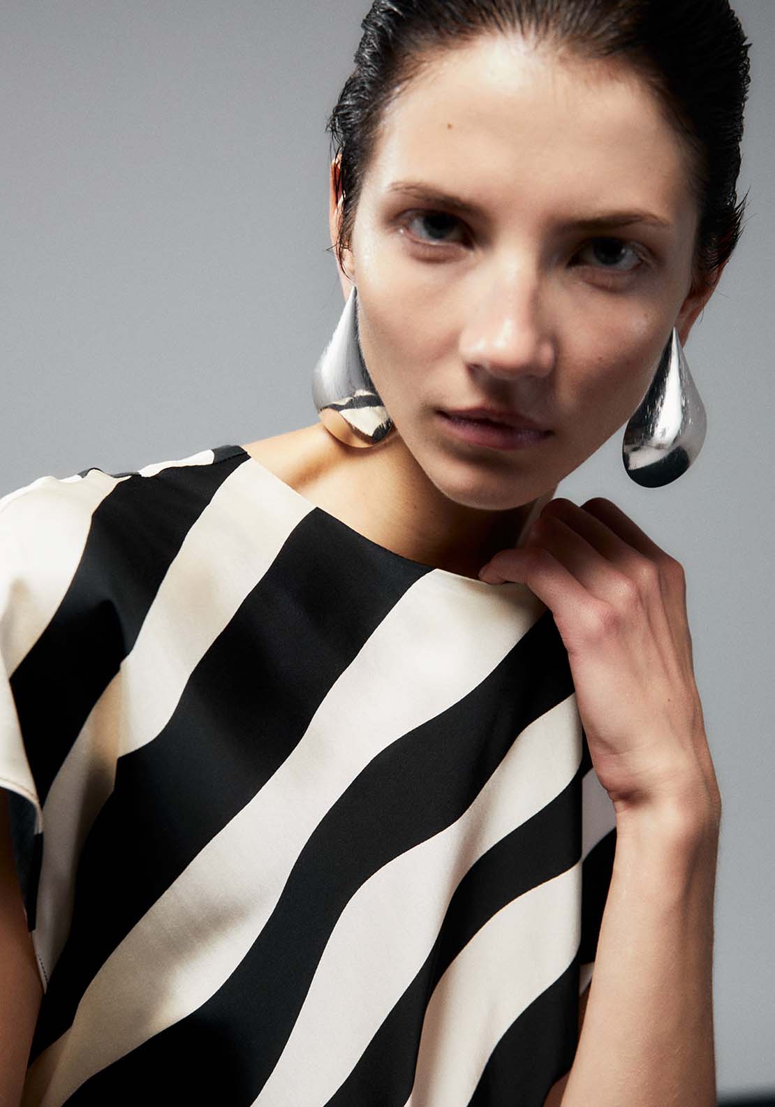 Sfera Striped Top - Black 4 Shaws Department Stores