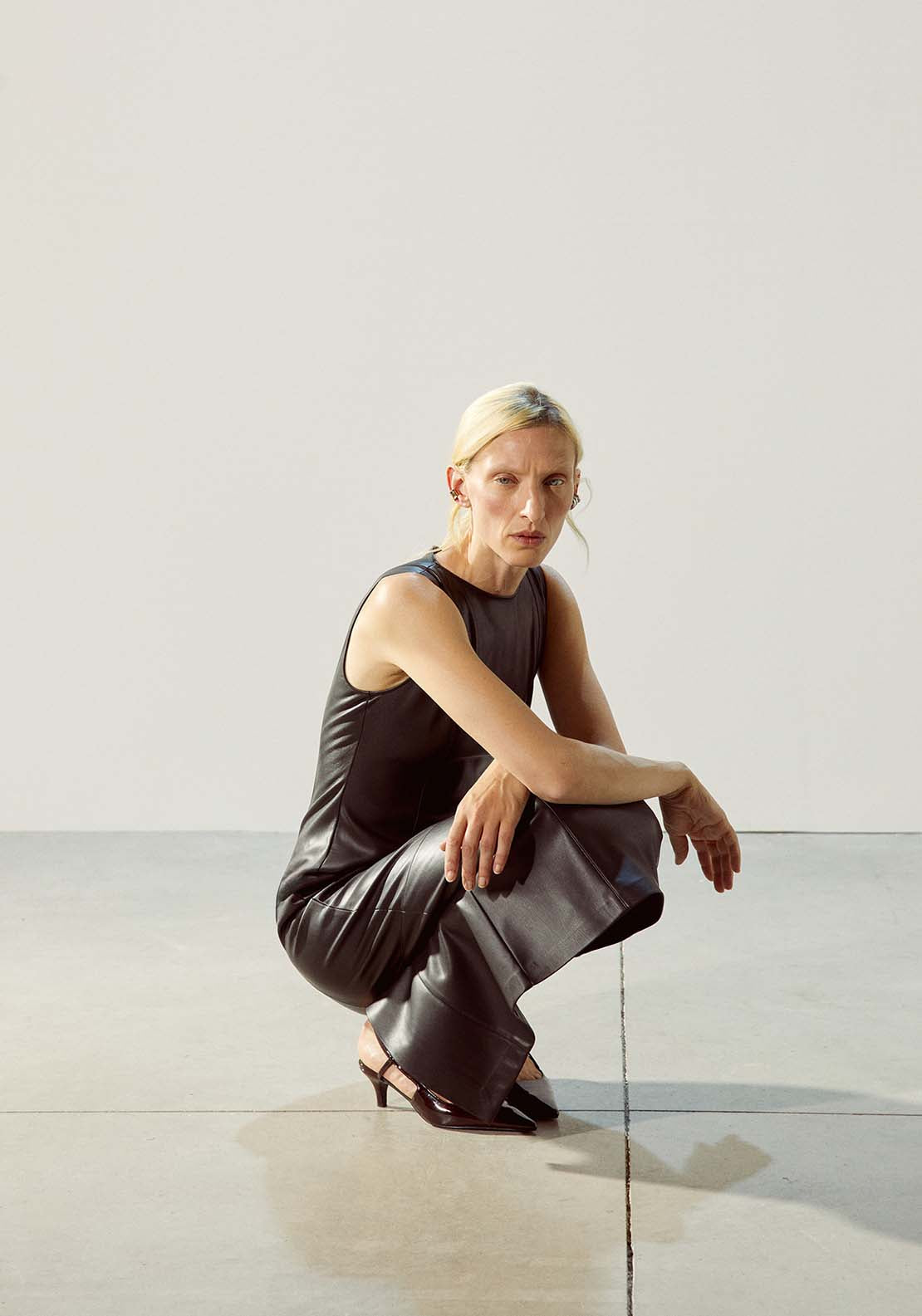 Sleeveless Dress - Black