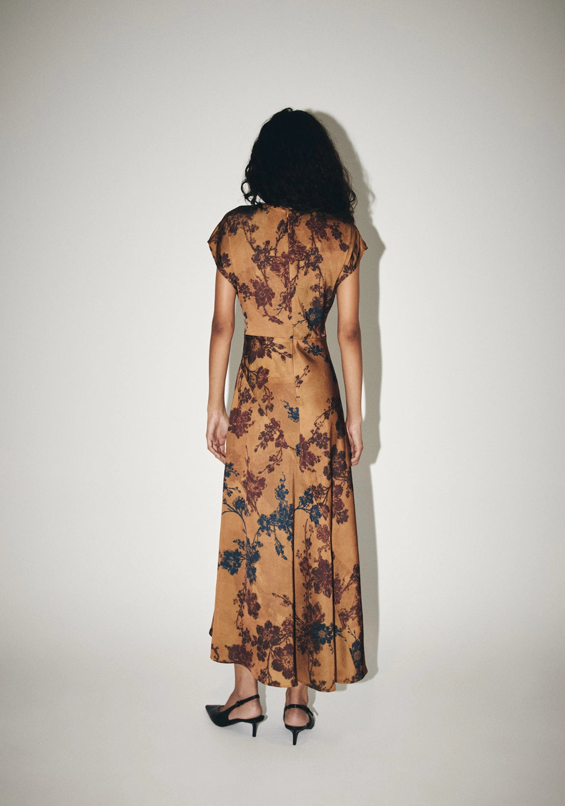 Printed Gathered Dress - Beige
