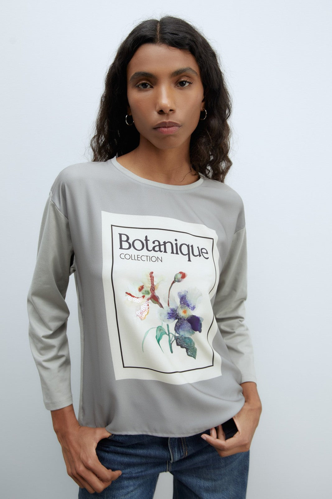 Sfera Graphic-print long-sleeved T-shirt - Light Grey 4 Shaws Department Stores