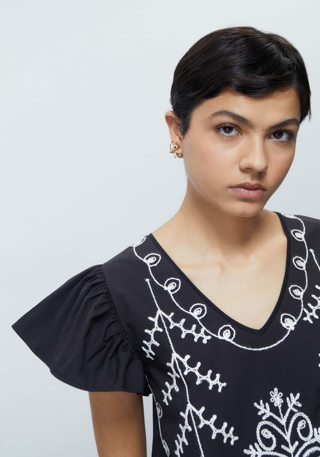 Sfera Short Sleeve Embroidered Top 4 Shaws Department Stores