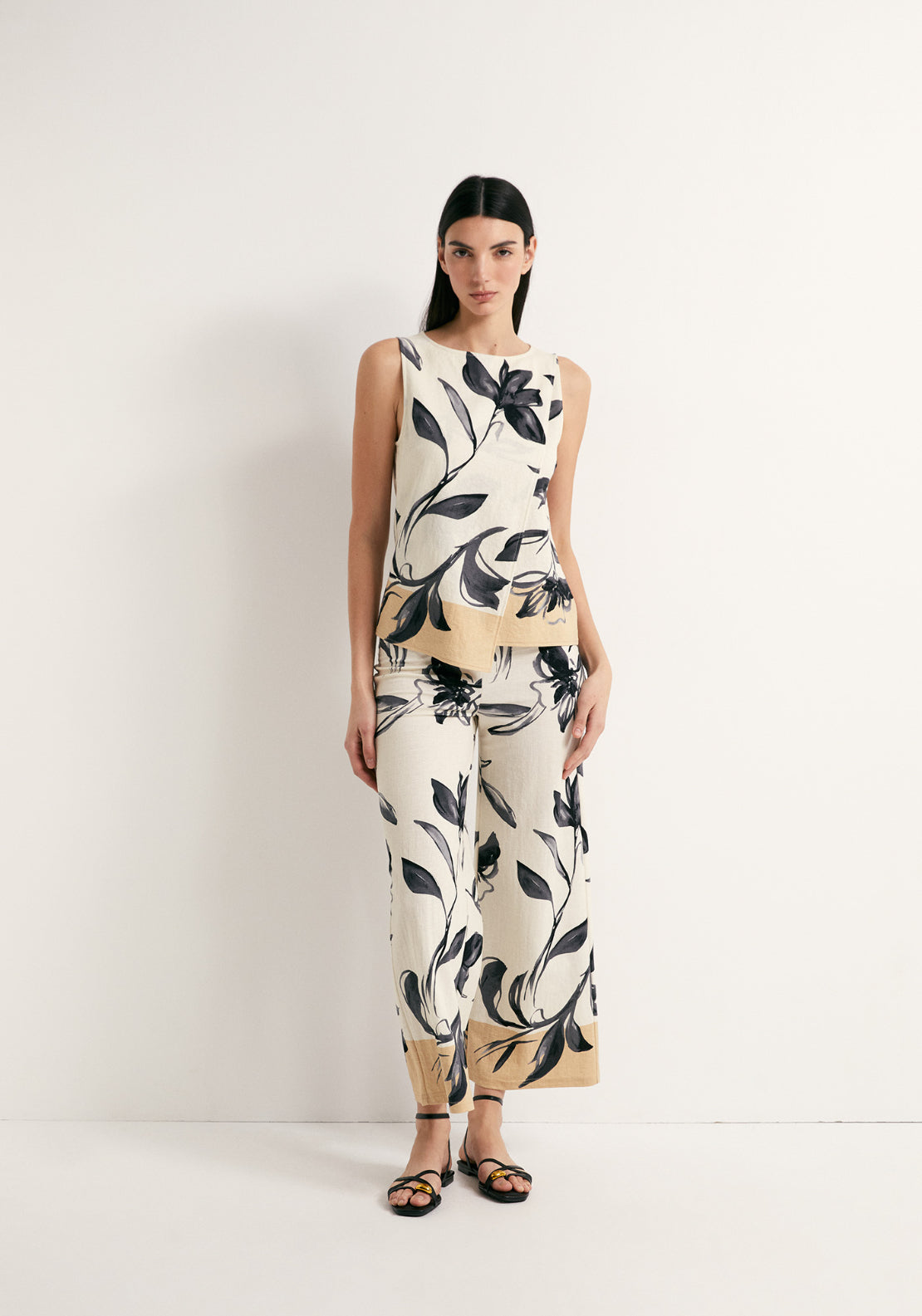 Floral Print Wide Trousers - Black