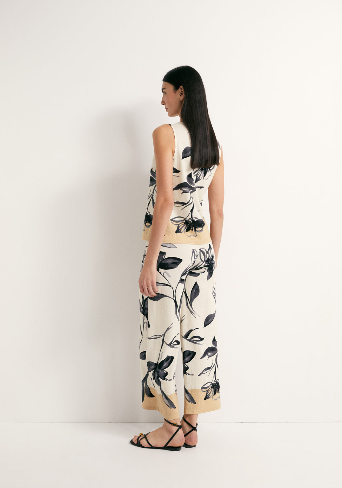 Floral Print Wide Trousers - Black