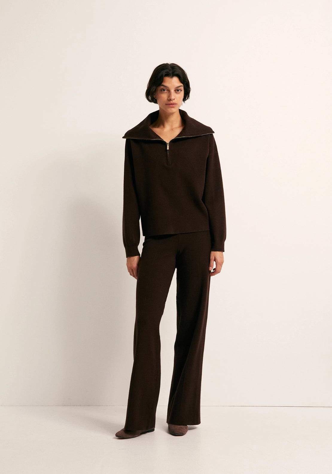 Zipped High Neck Sweater - Brown