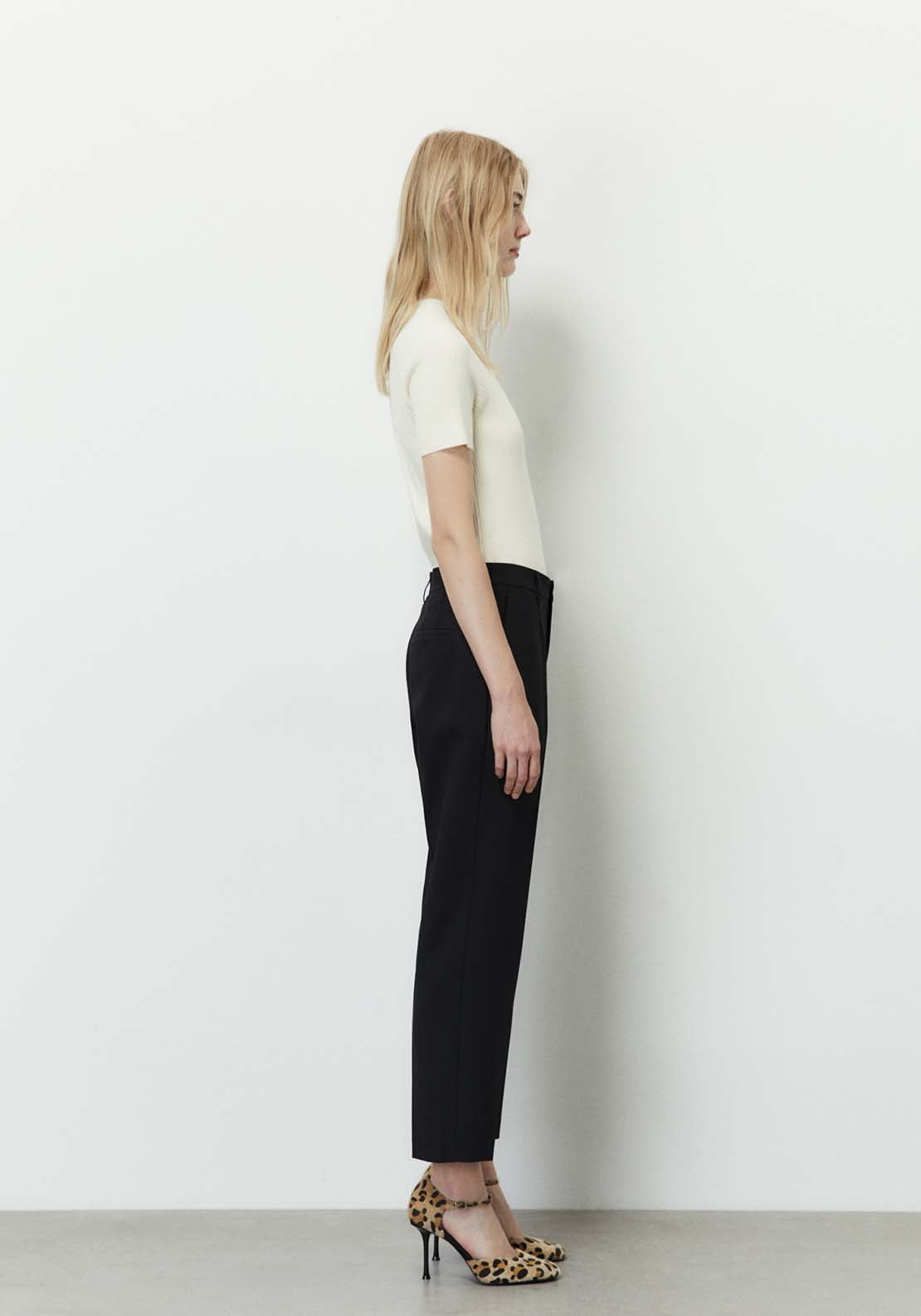 Sfera Ribbed Top With Button Detail - Cream 5 Shaws Department Stores