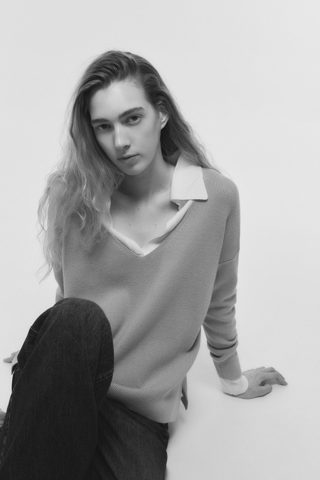 V-Neck Sweater - Blue