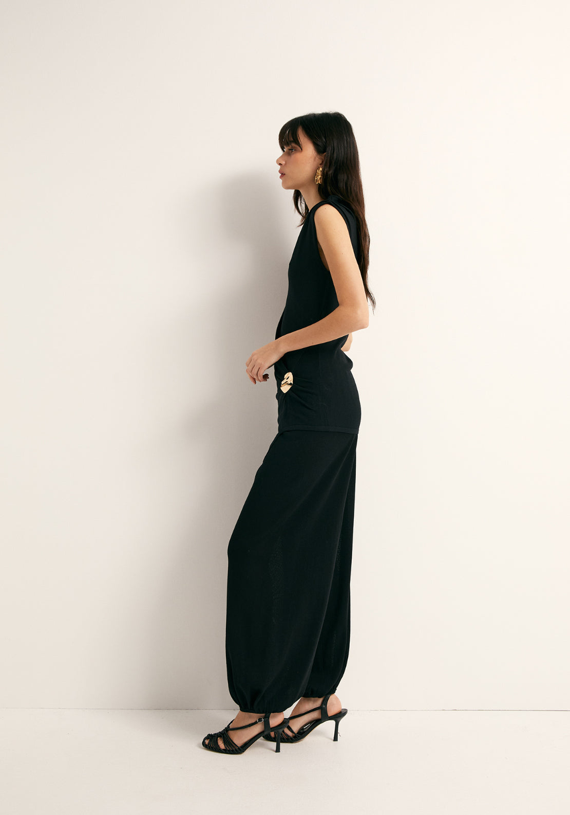 Asymmetric Side Ruching Top - Black