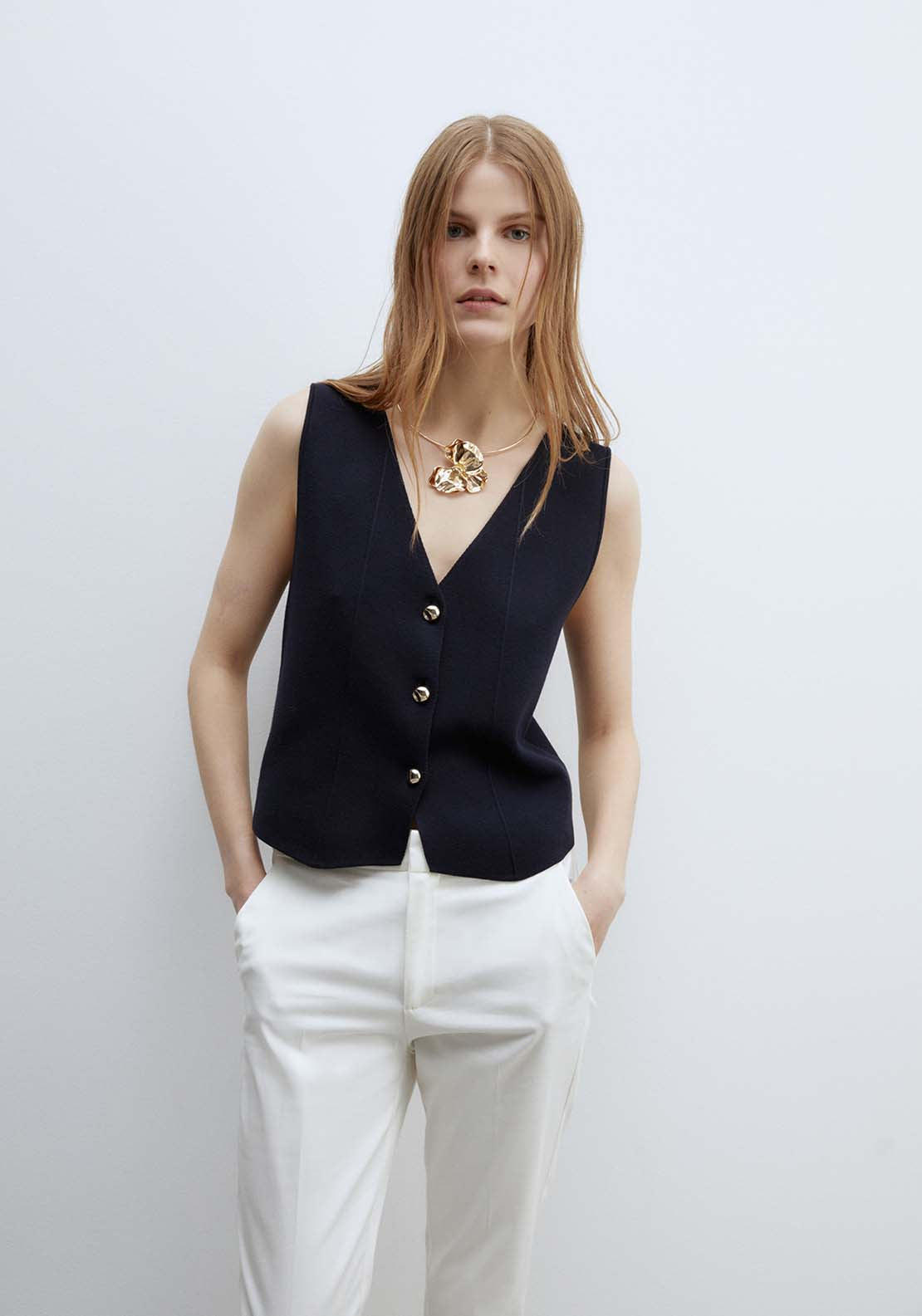 Sfera Capri trousers - White 6 Shaws Department Stores