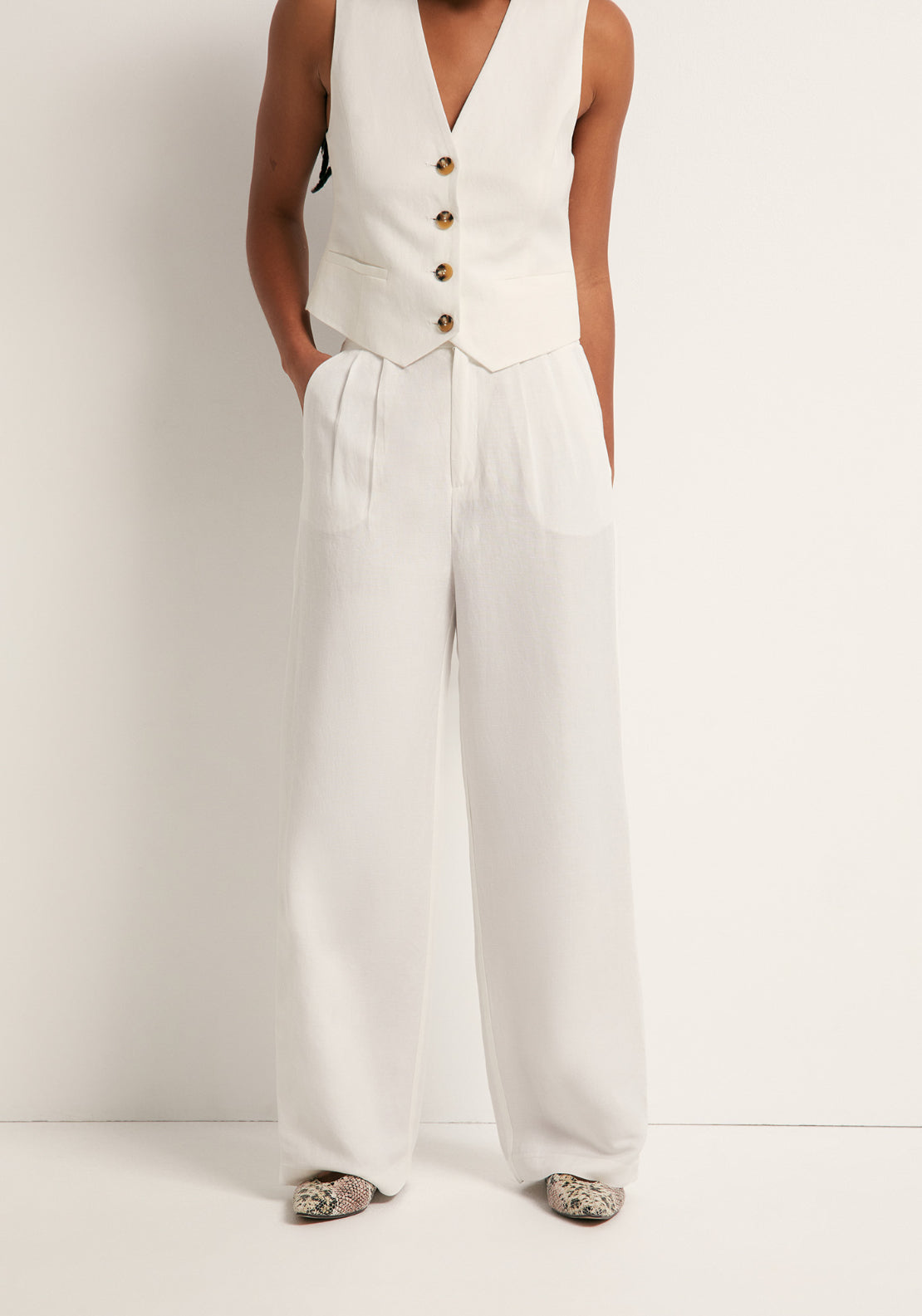 Pleated Formal Linen Trousers - White