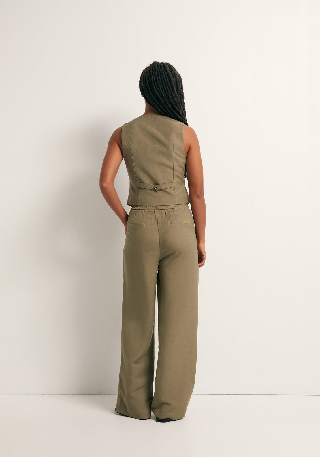 Wide Pleated Linen Trousers - Khaki