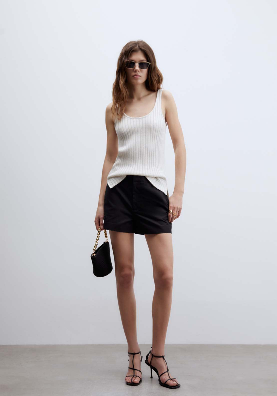 Plain Basic Shorts - Black