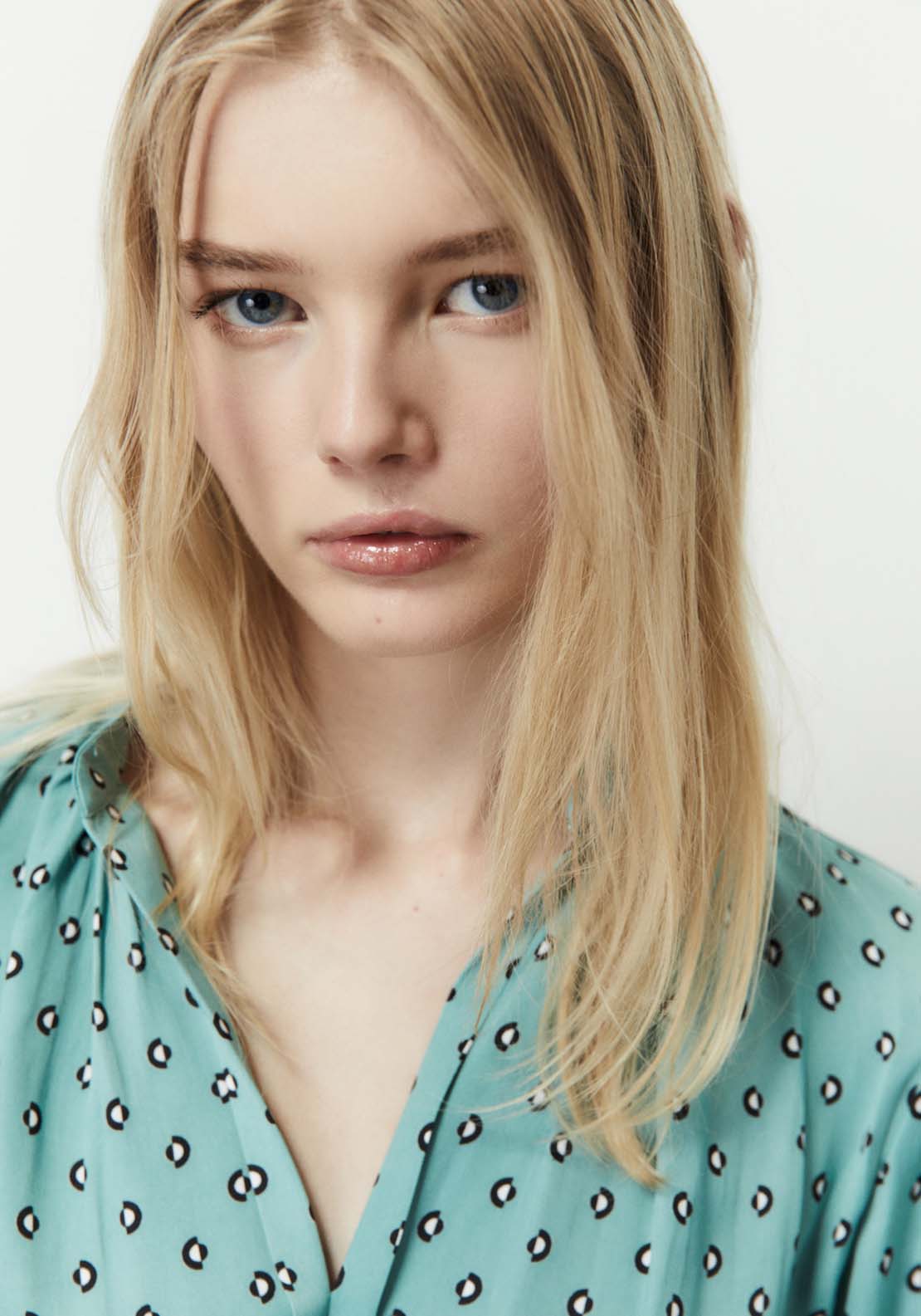 Sfera Printed loose-fit blouse - Light Green 4 Shaws Department Stores