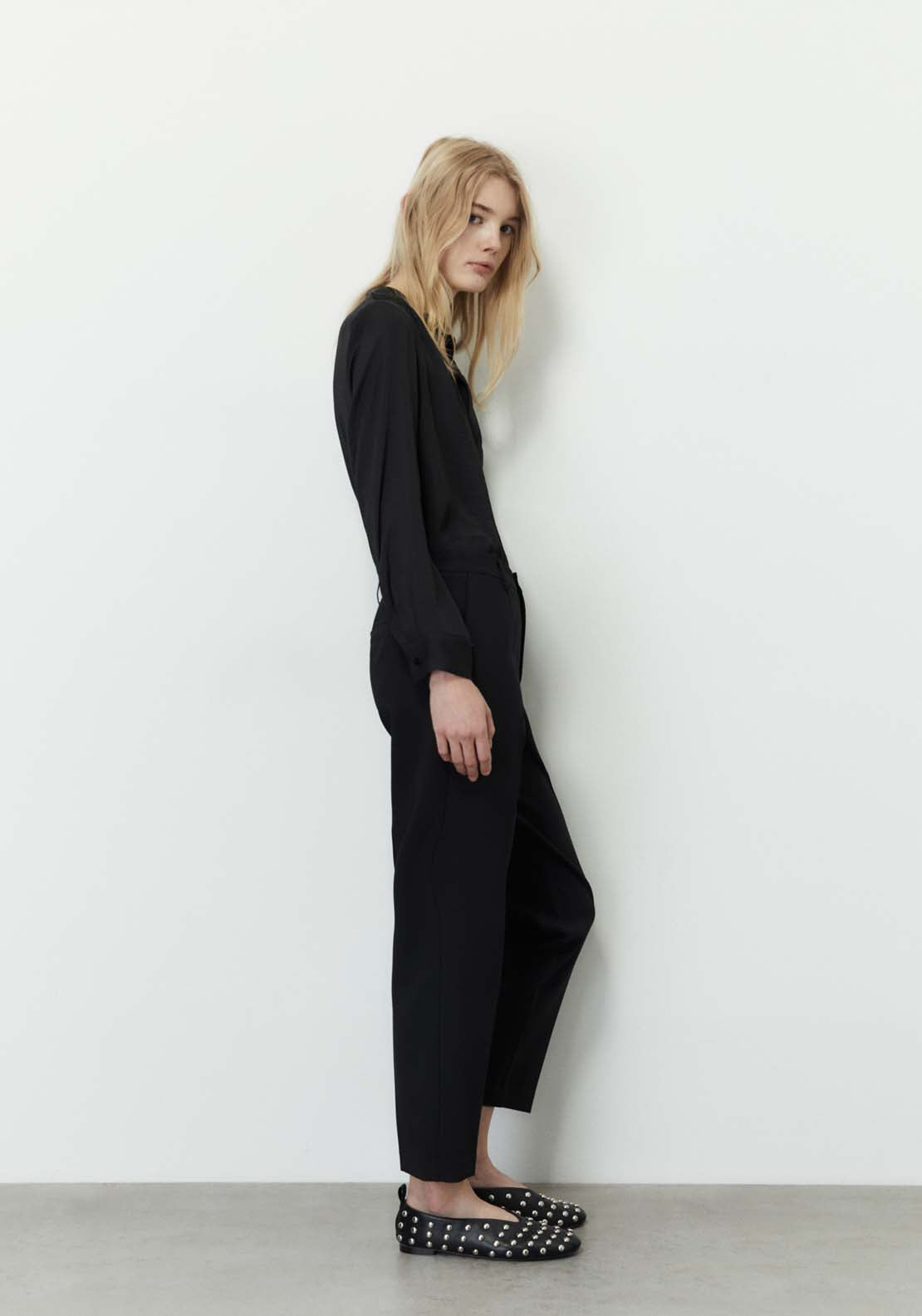 Sfera Plain loose-fit blouse - Black 2 Shaws Department Stores