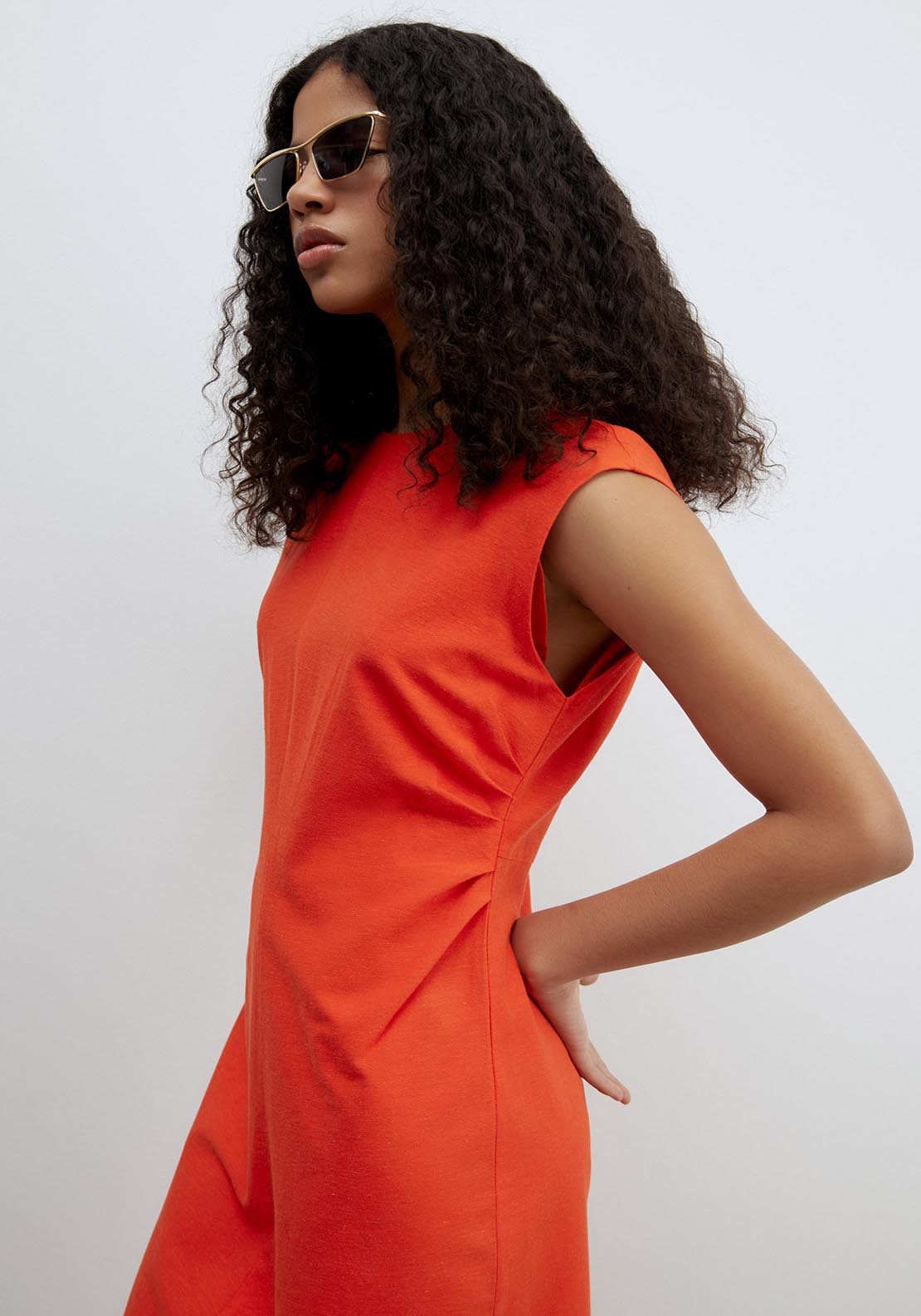 Sfera Ruched Linen Dress - Red 4 Shaws Department Stores