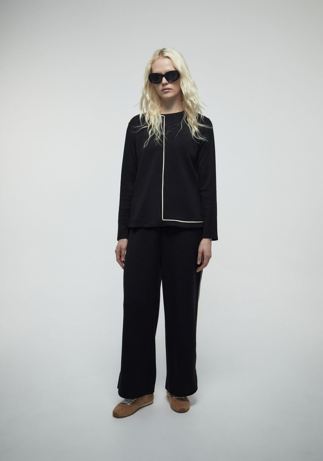 Contrast Trim Soft Touch Top - Black