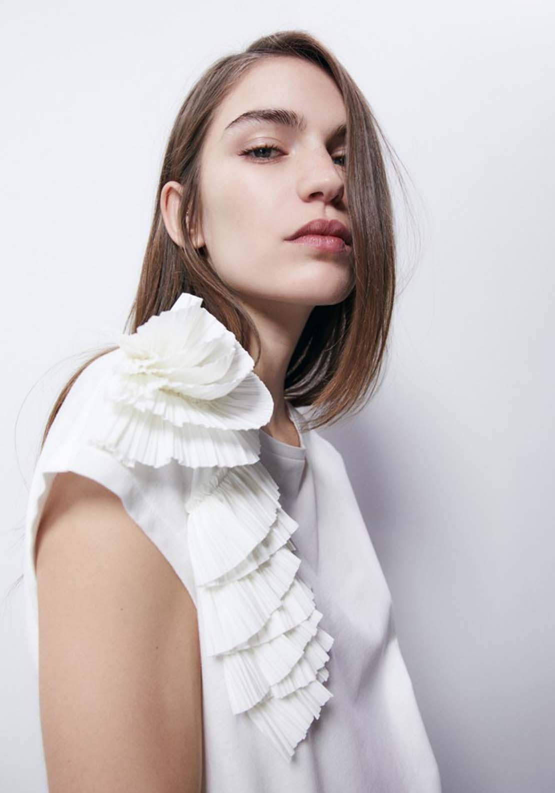 Sfera Pleated Flowers T-Shirt - White 3 Shaws Department Stores