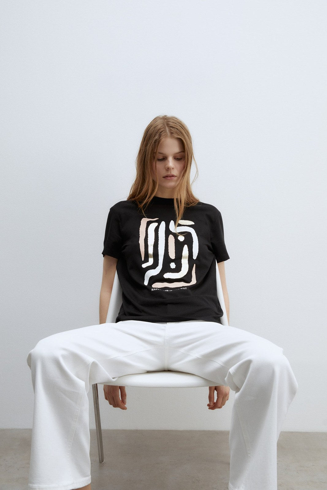 Sfera Motif T-shirt - Black 6 Shaws Department Stores