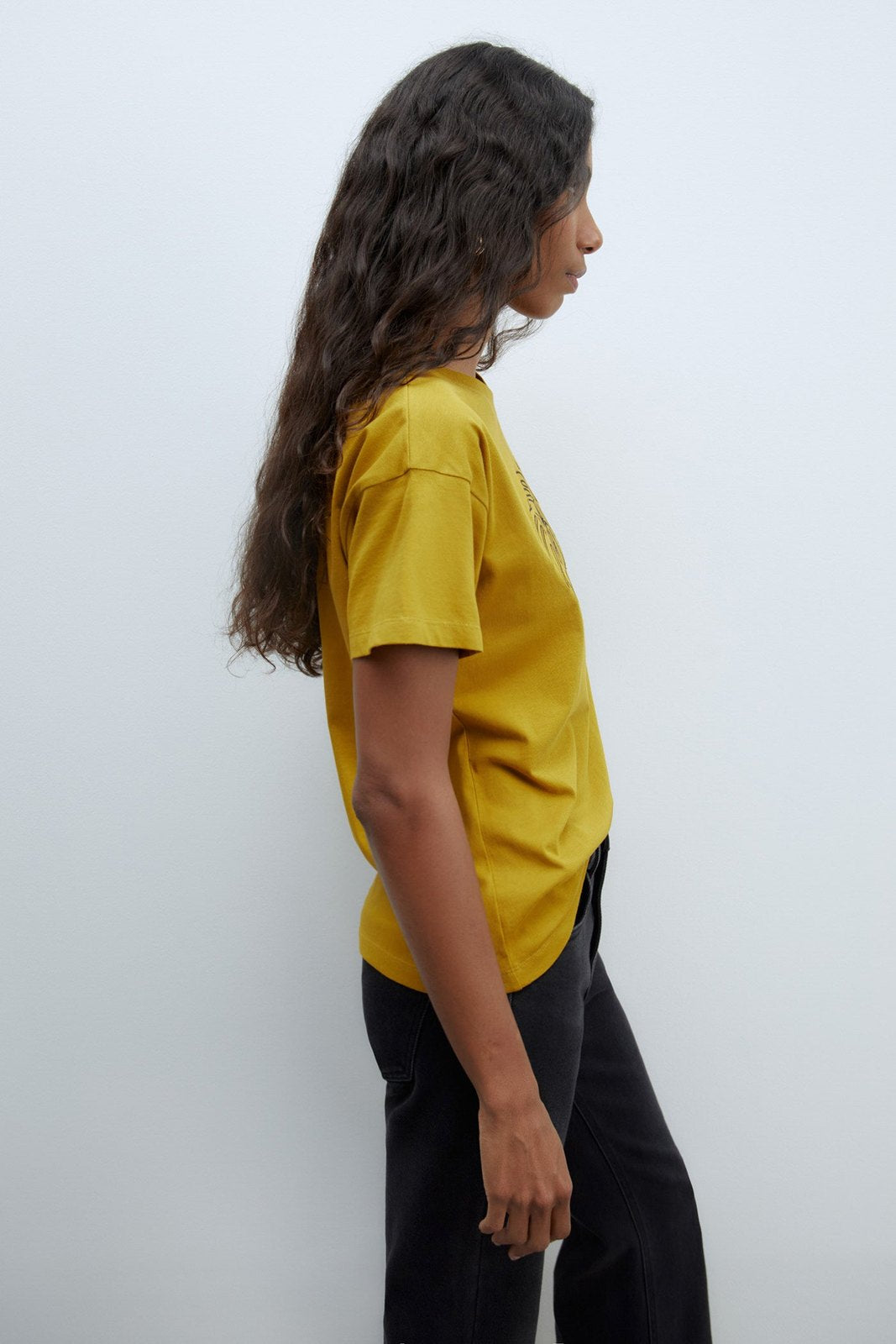 Sfera Embroidered silhouette T-shirt - Olive 4 Shaws Department Stores