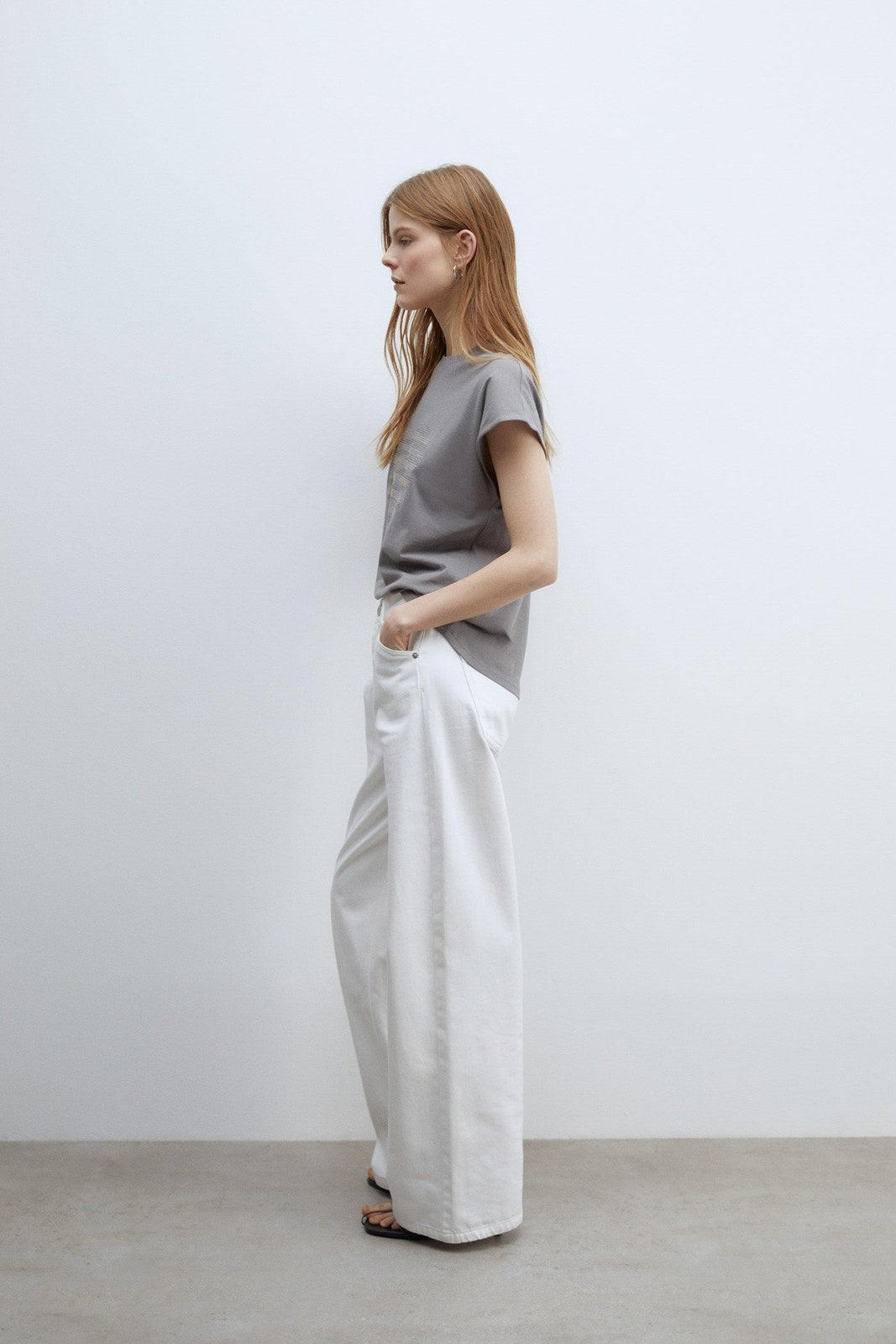 Sfera Motif T-shirt - Lead 4 Shaws Department Stores