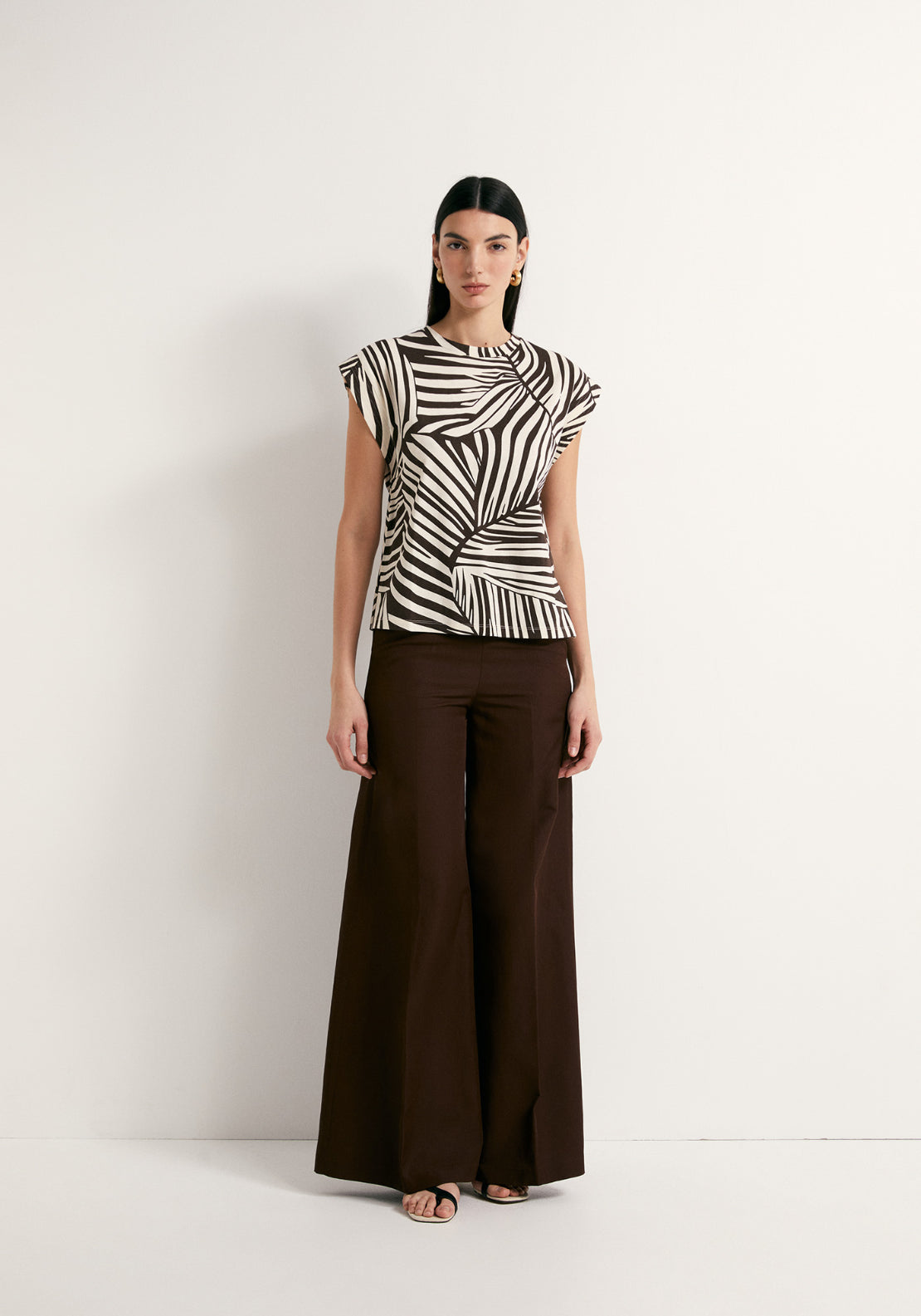 Basic Animal Printed T-Shirt - Brown