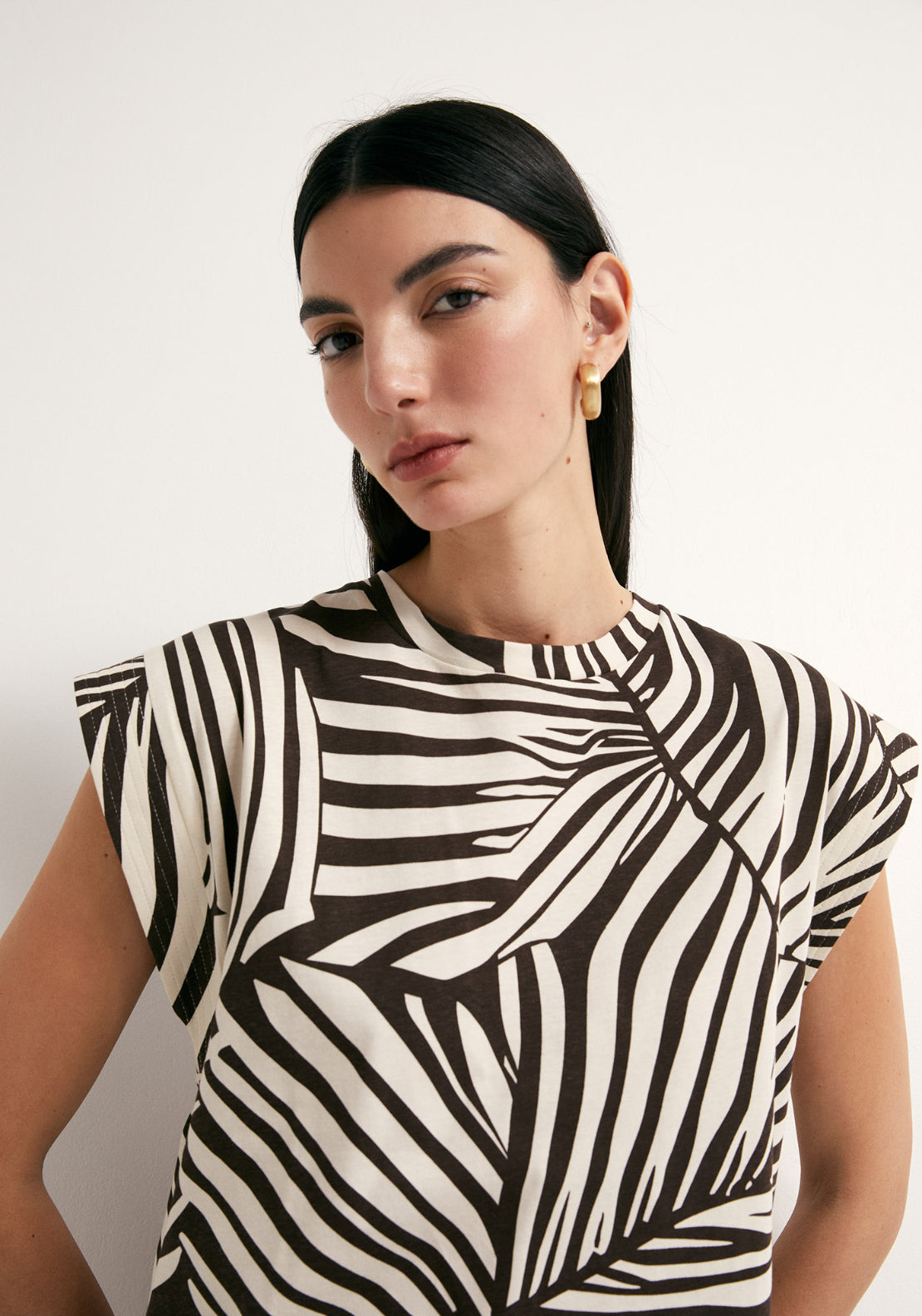 Basic Animal Printed T-Shirt - Brown