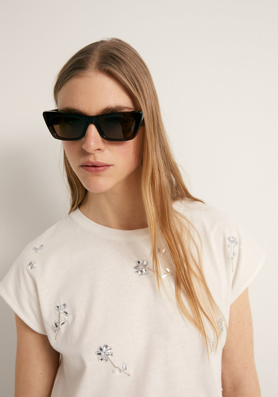 Rhinestone Detail Cotton T-Shirt - White