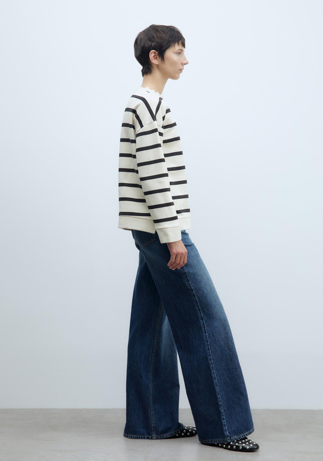 Sfera Ribbed sweatshirt - Black 3 Shaws Department Stores