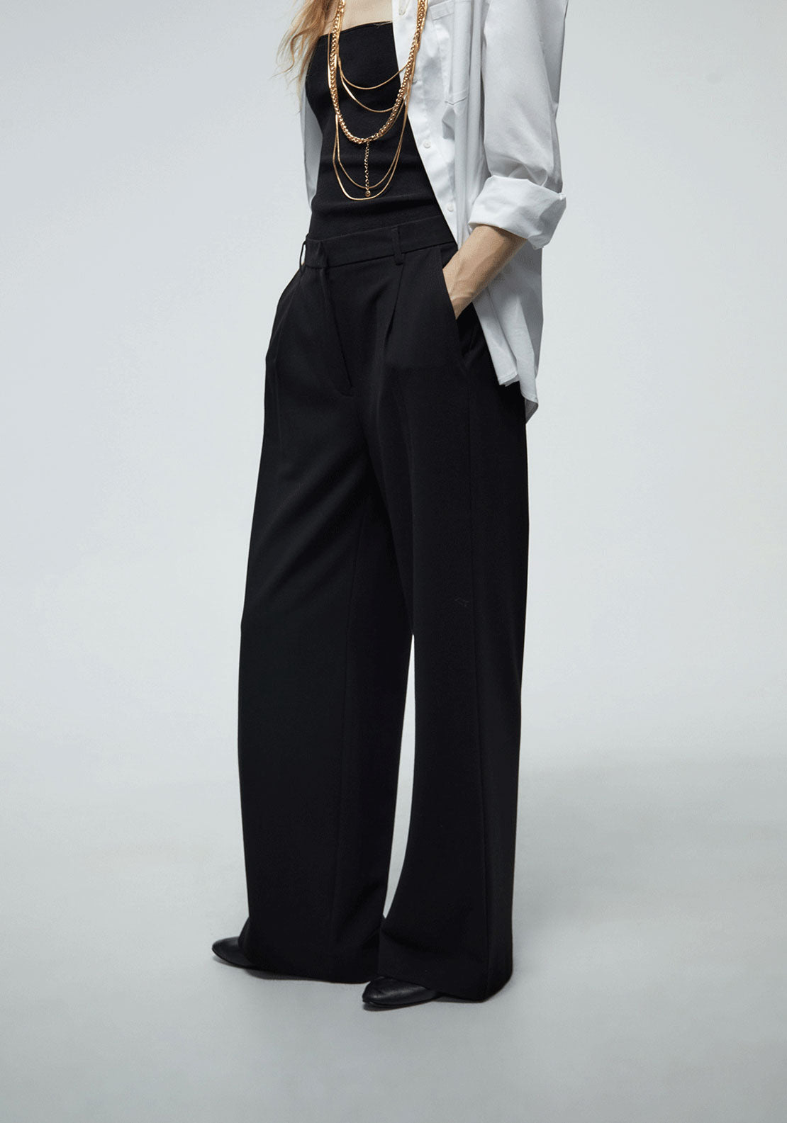 Wide Leg Pleated Trousers - Black
