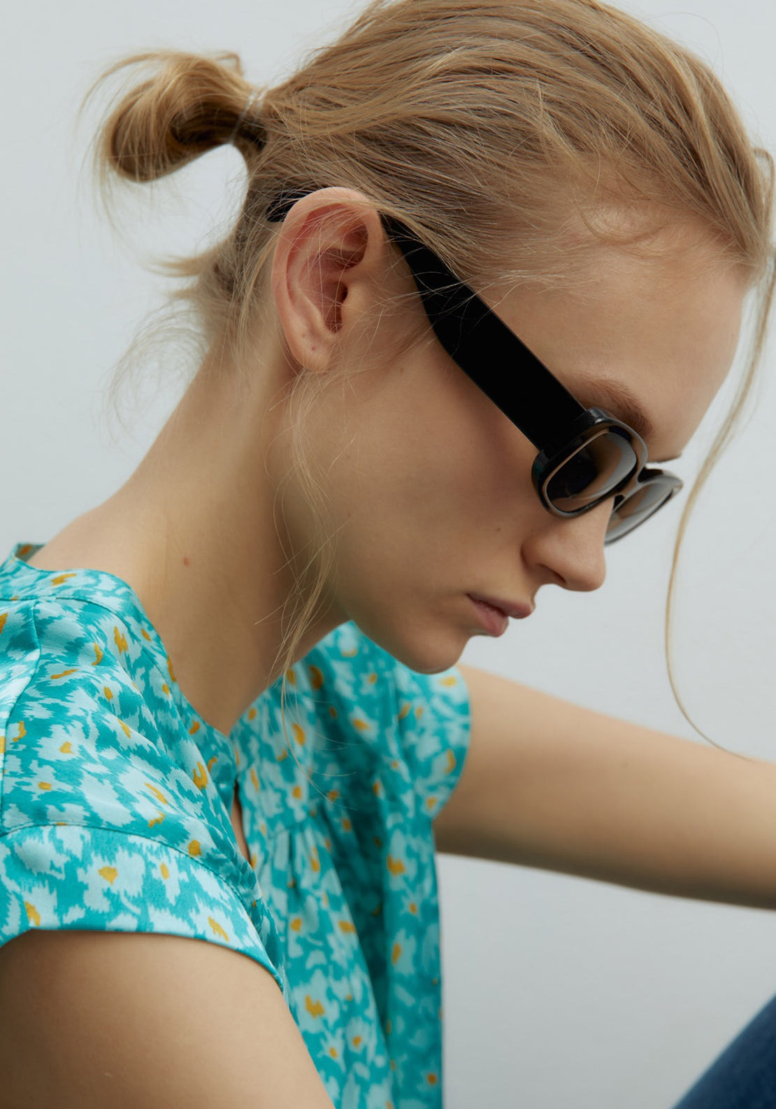 Sfera Printed Shiny Top - Green 5 Shaws Department Stores