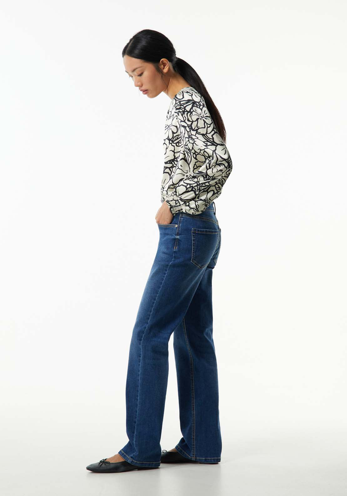 Sfera Basic printed top - Black 4 Shaws Department Stores