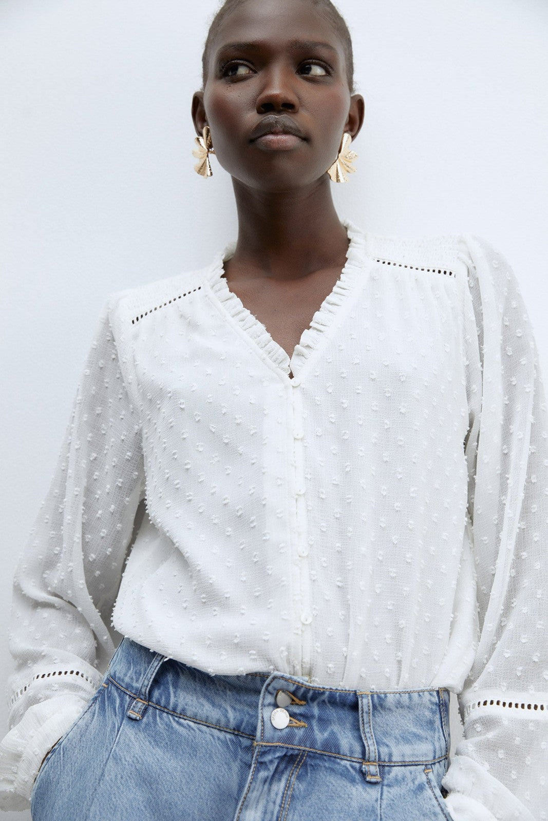 Sfera Buttons plumetis shirt - White 2 Shaws Department Stores
