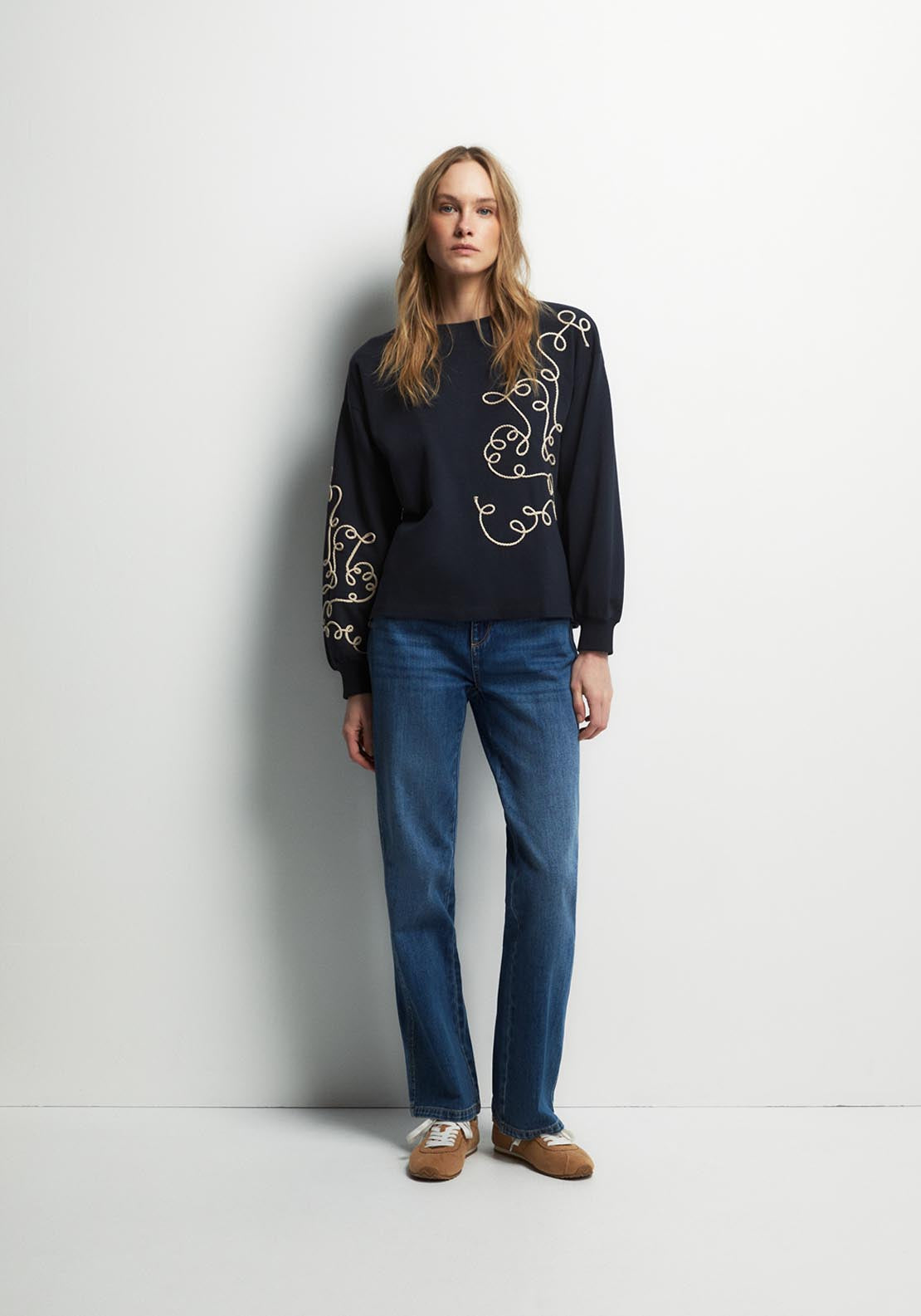 Cord Embroidery Sweatshirt - Blue