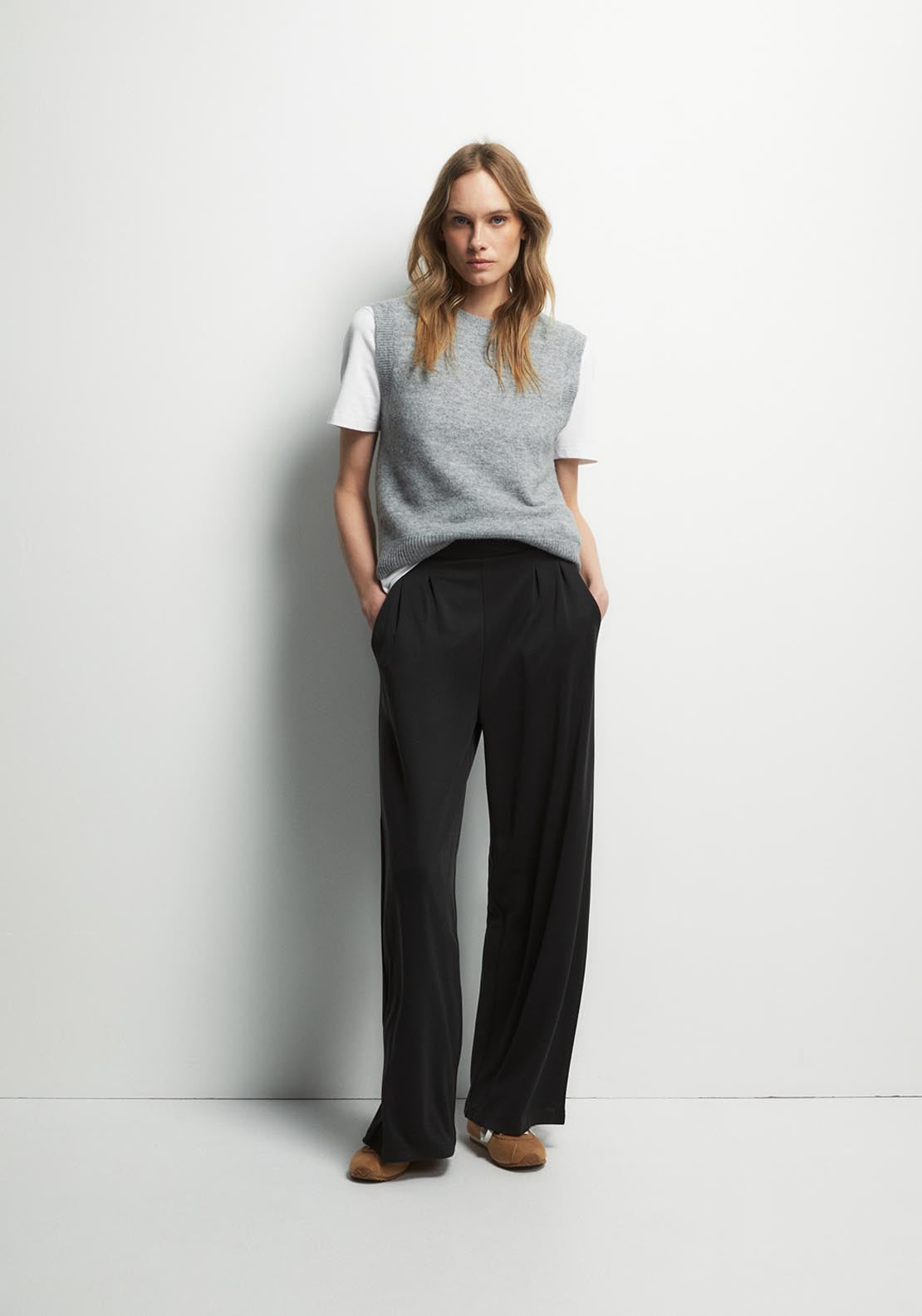 Matching Pleated Trousers - Black