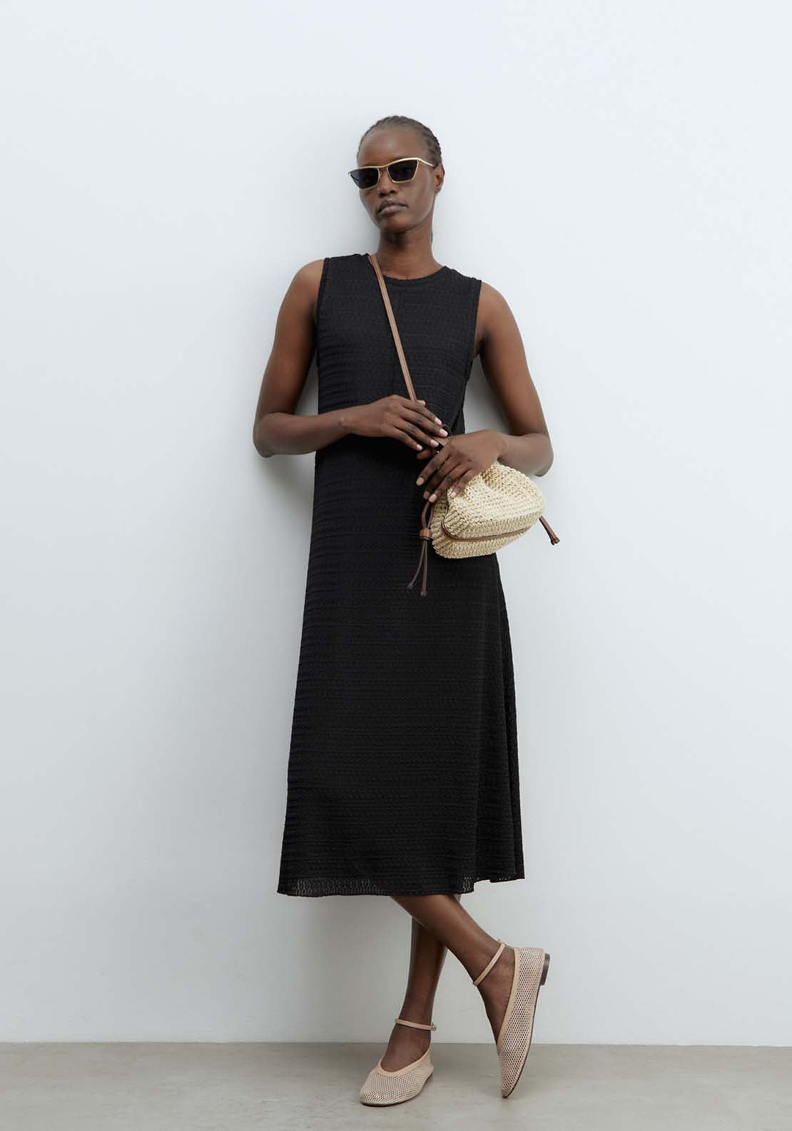 Loose Fit Textured Dress - Black